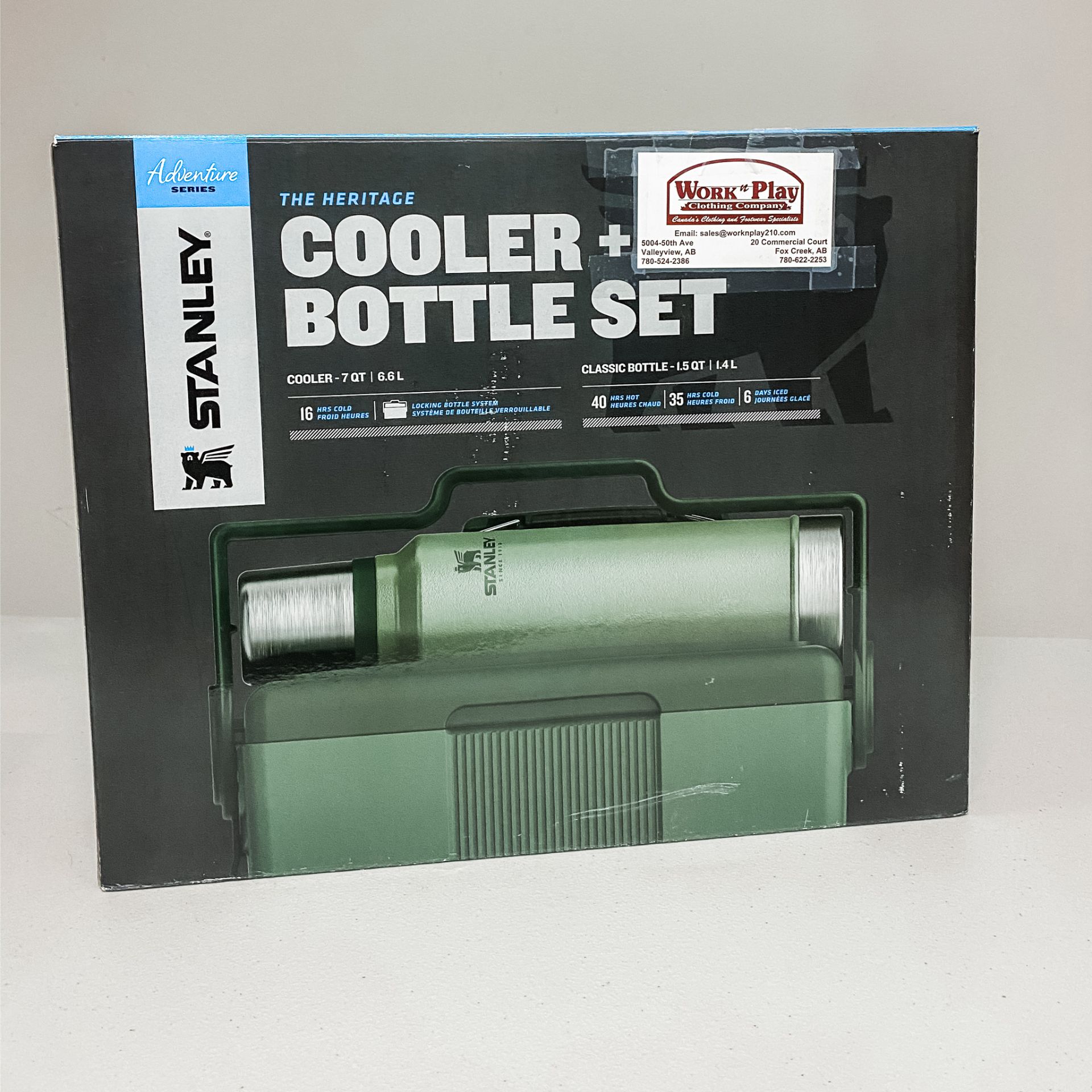 Cooler & Bottle Set - Looking for a better way to pack lunch? This classic combo ensures that - Image 2 of 3