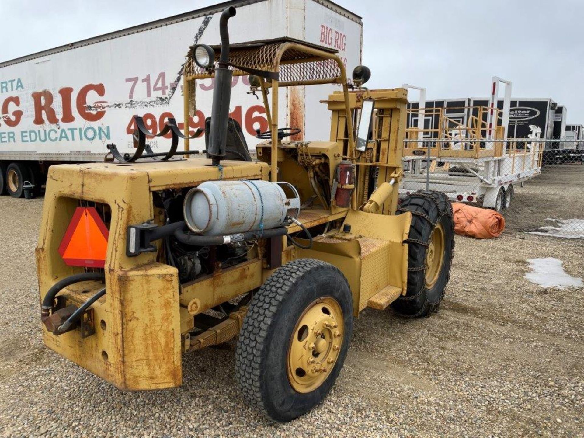 CARE EQUIPMENT 5000LB FORKLIFT S/N 379-T50-51, 13X24R & 9.00-20 RUBBER W/CANOPY, TIRE CHAINS, FORD - Image 8 of 10