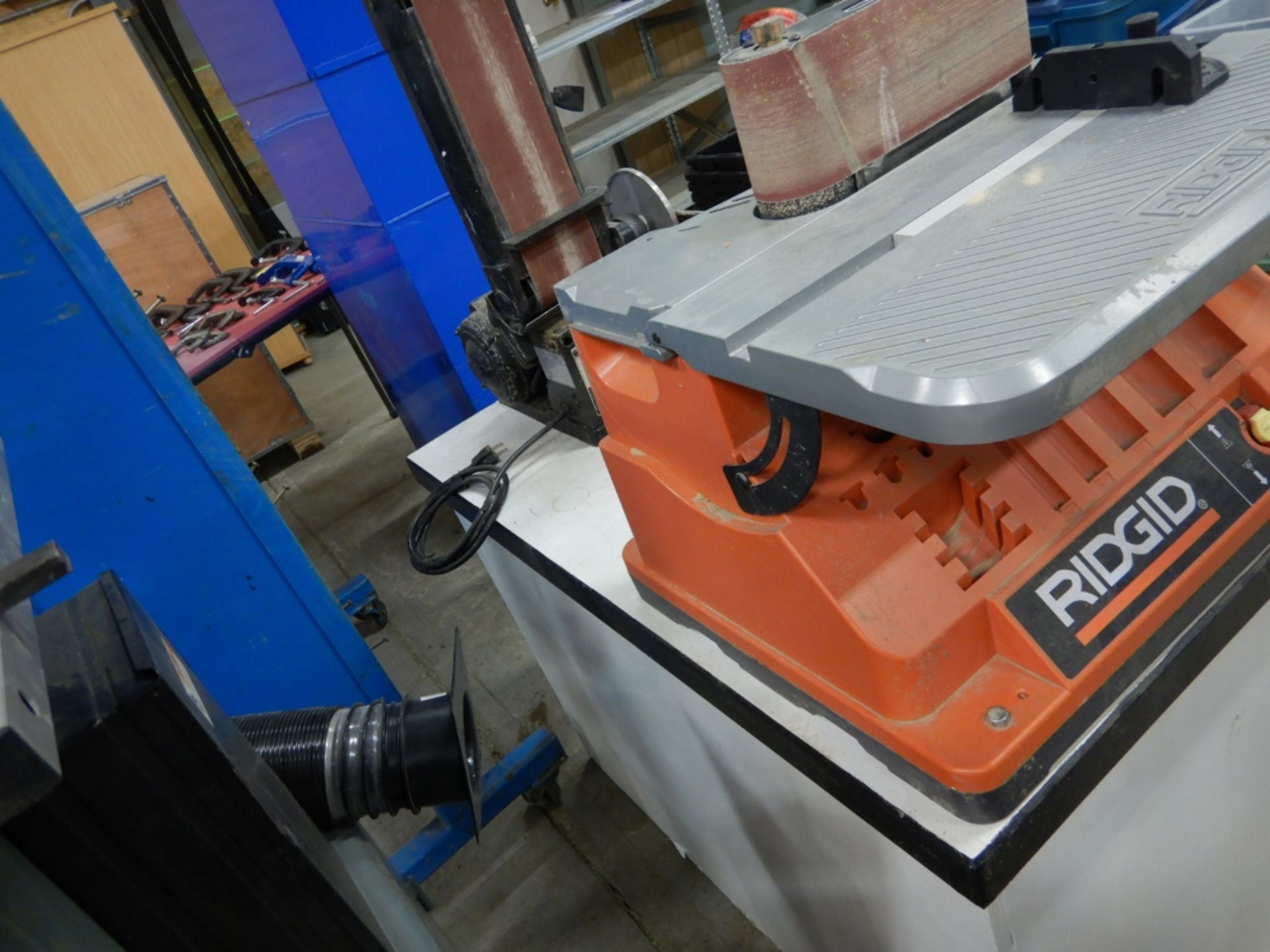 RIDGID EB44242 OSCILLATING EDGE/BELT SPINDLE SANDER AND SOLID CRAFT 4" BELT AND DISC SANDER - Image 9 of 12