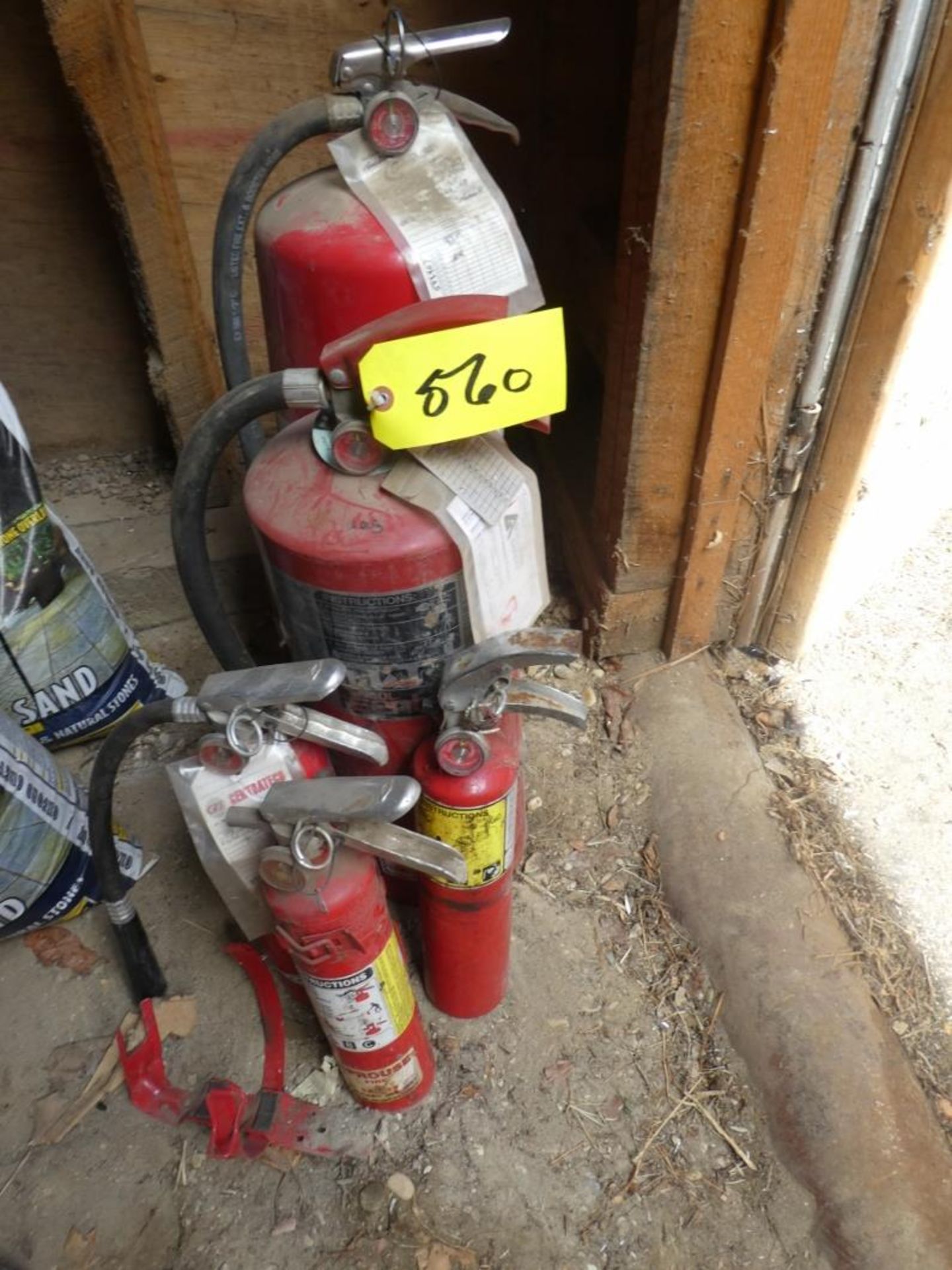 L/O ASSORTED FIRE EXTINGUISHERS