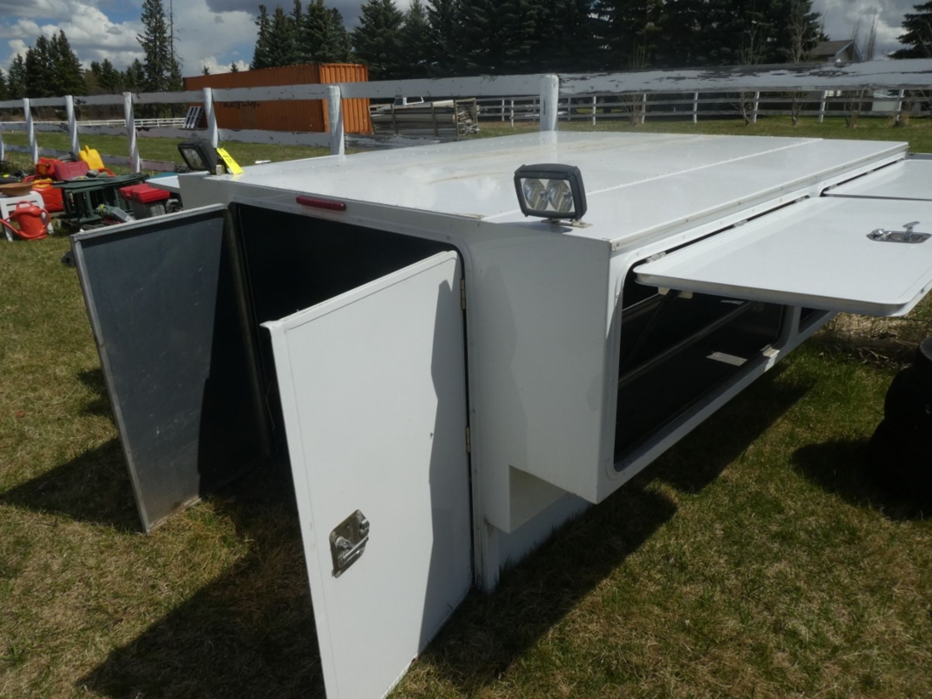 WESTERN TRUCK BODY 8FT TRUCK BOX SERVICE BODY - Image 6 of 7