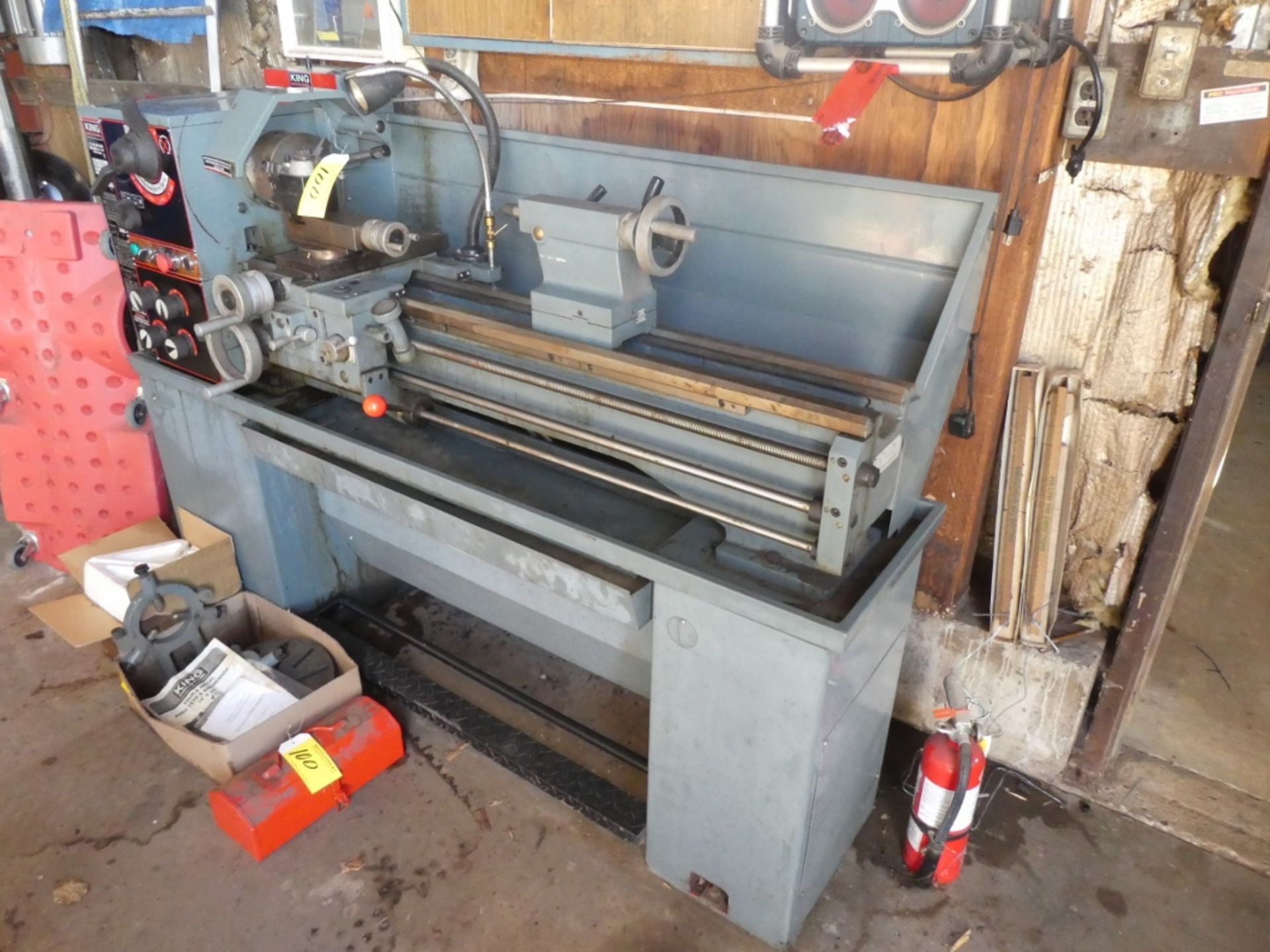 2005 KING INDUSTRIAL 14IN X 40IN METALWORKING ENGINE LATHE W/ 1IN BORE, HP/CV 2, SINGLE PHASE, 240V, - Image 2 of 6