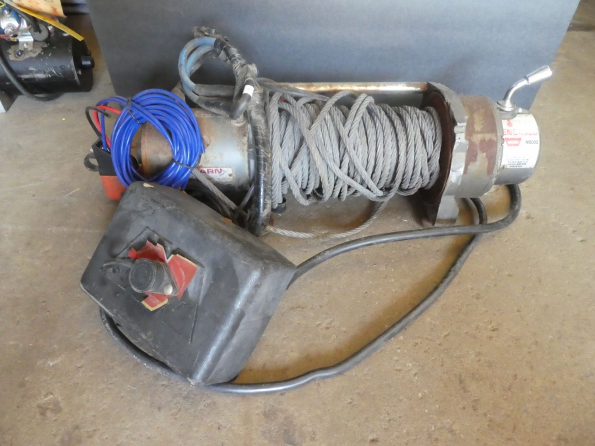 WARN M8000 ELECTRIC WINCH W/ REMOTE - Image 2 of 2