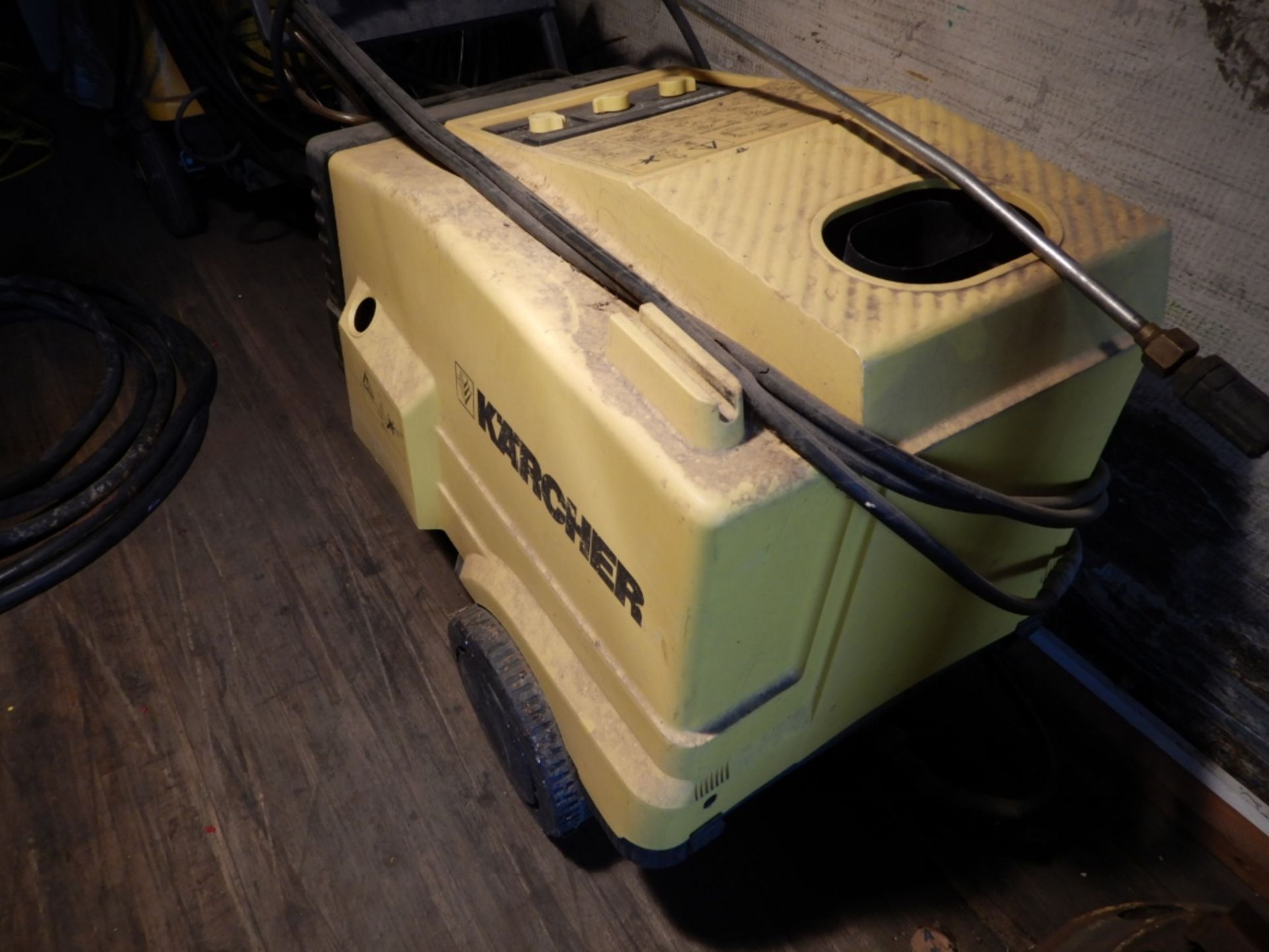 KARCHER HOT WATER PRESSURE WASHER MODEL # HDS550C - Image 3 of 4