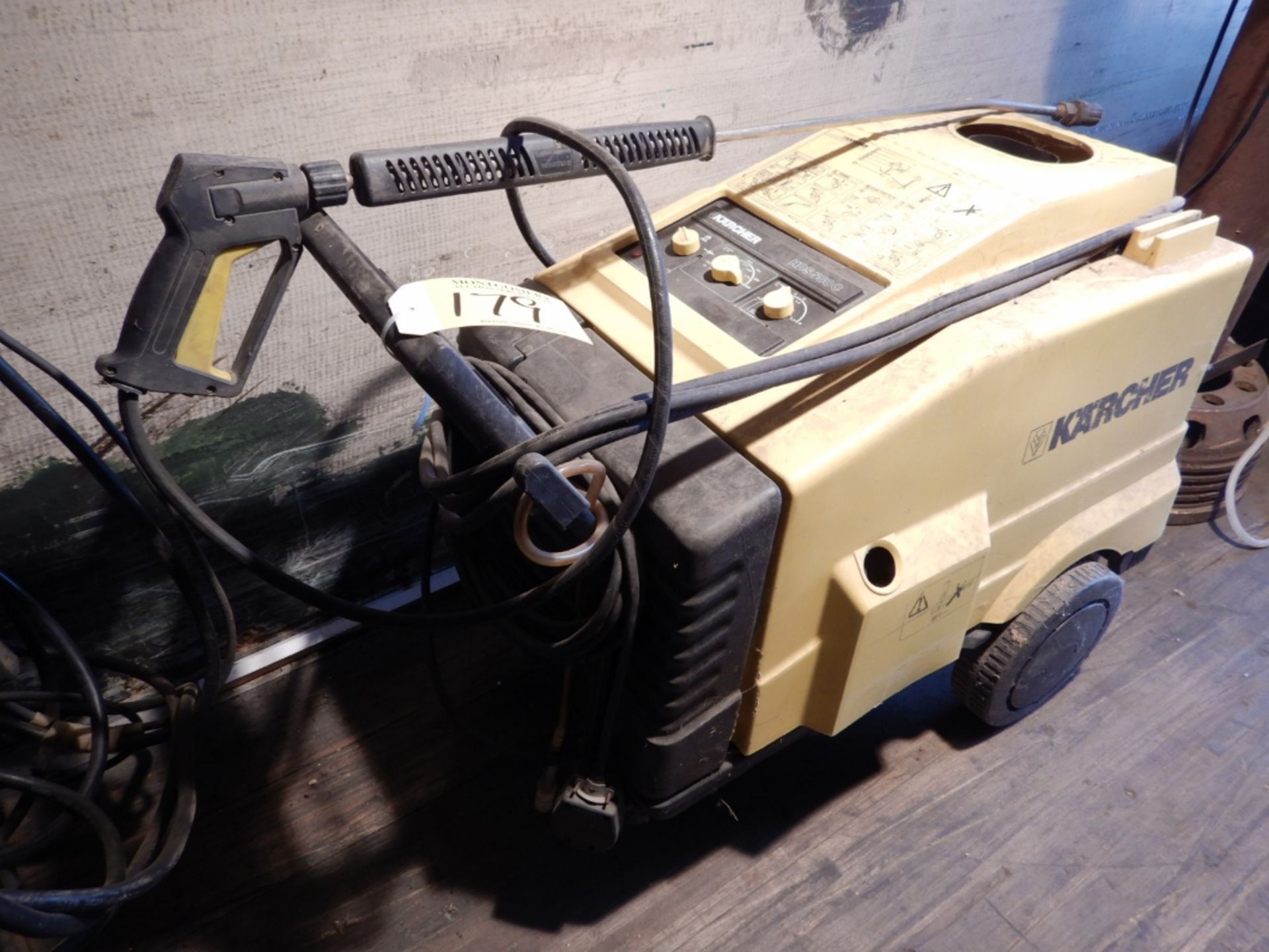 KARCHER HOT WATER PRESSURE WASHER MODEL # HDS550C