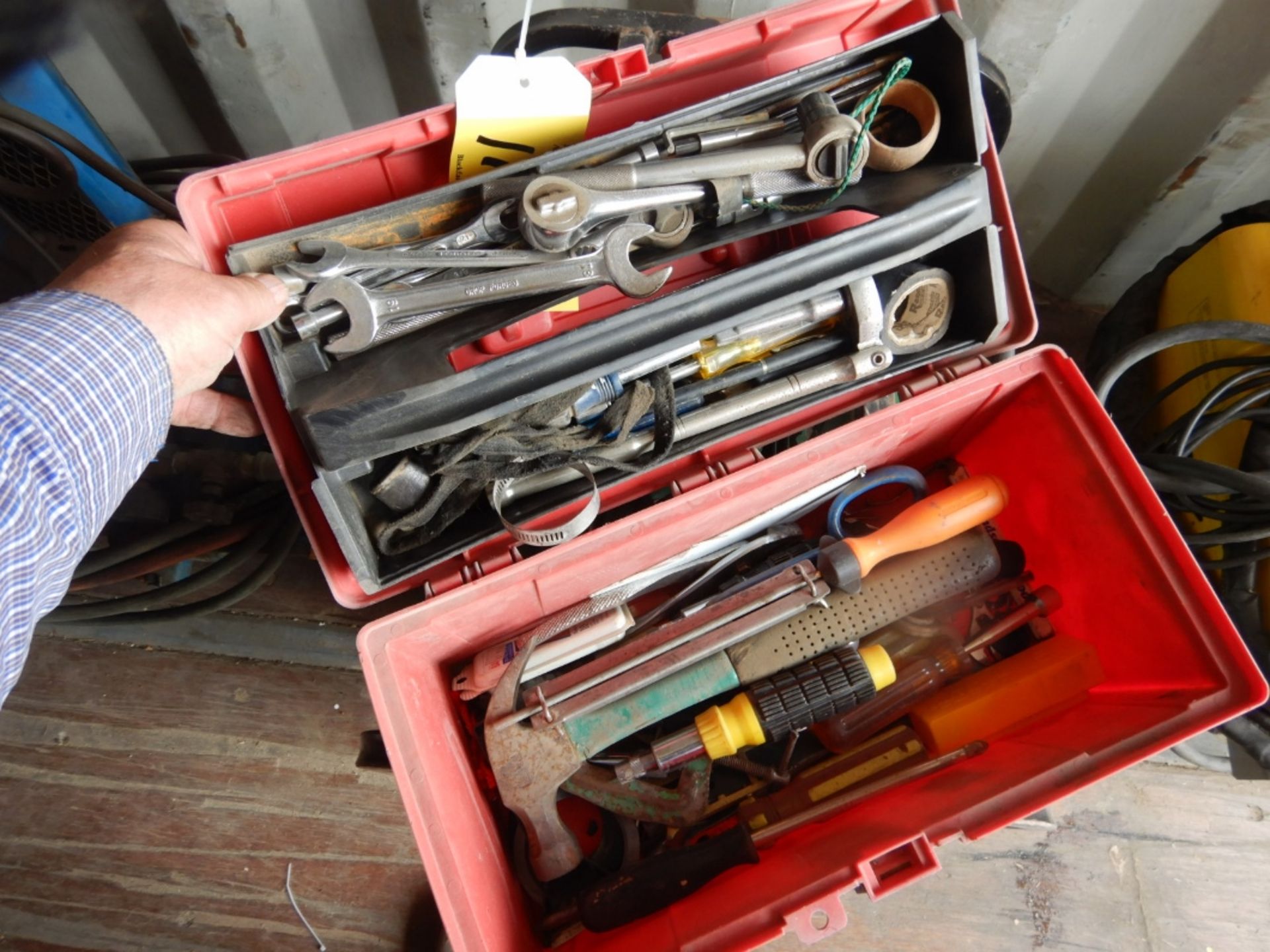 PLANO TOOLBOX C/W HAND TOOLS