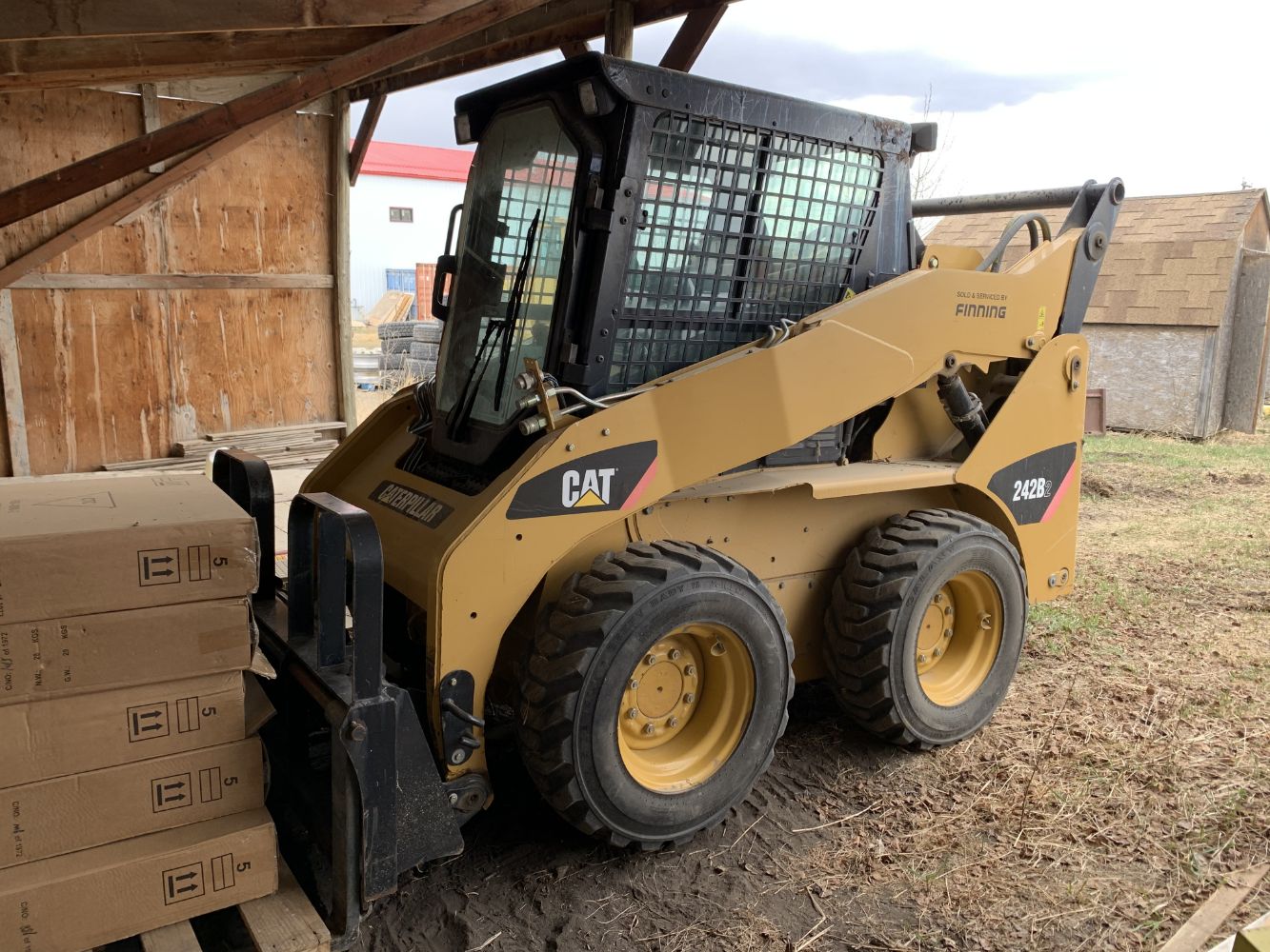 JOHN NEWSHAM ACREAGE DISPERSAL - SKID STEER, TRACTOR, TRAILERS, TOW TRUCK, RV