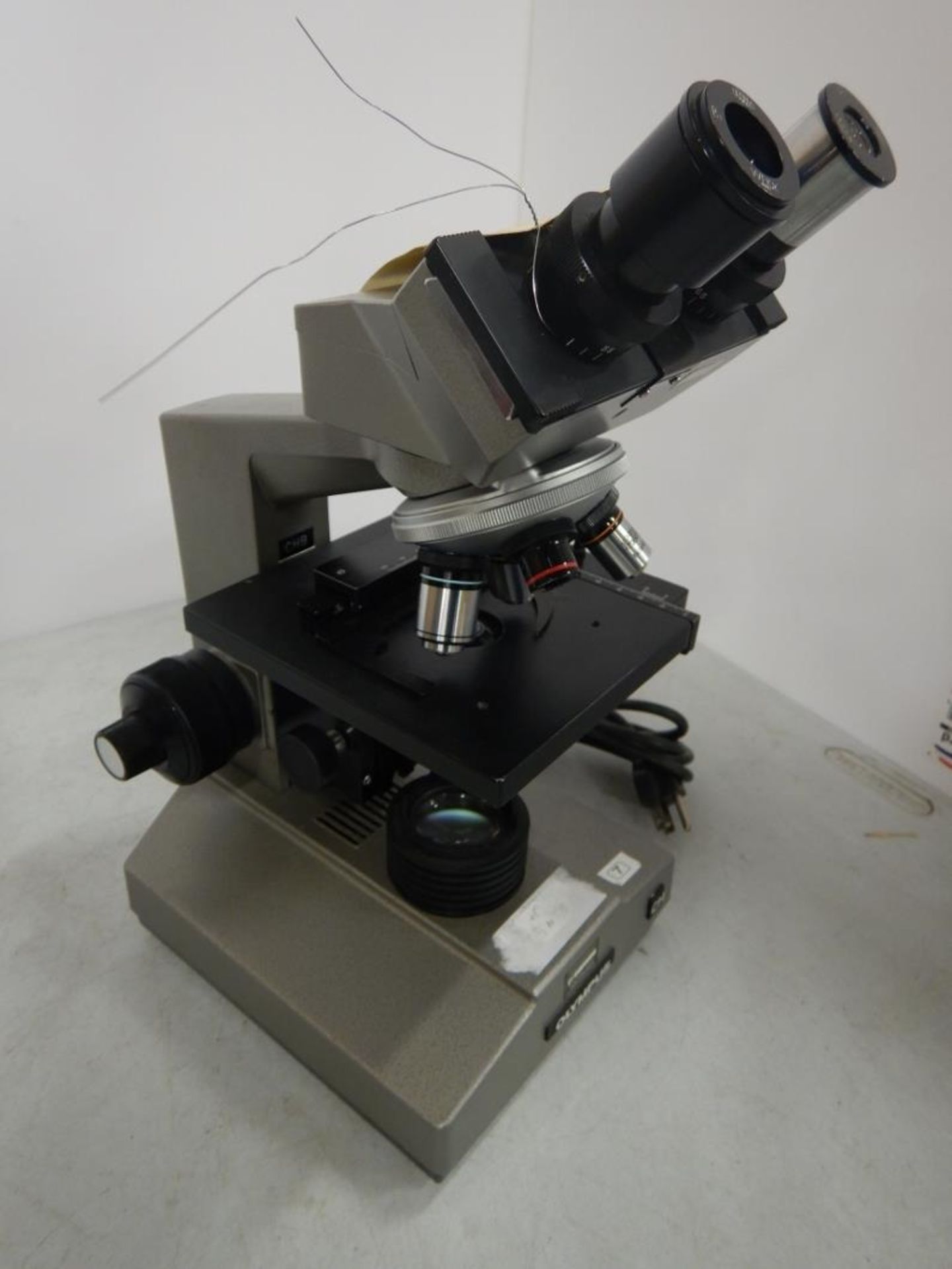 OLYMPUS CHB MICROSCOPE - Image 2 of 2