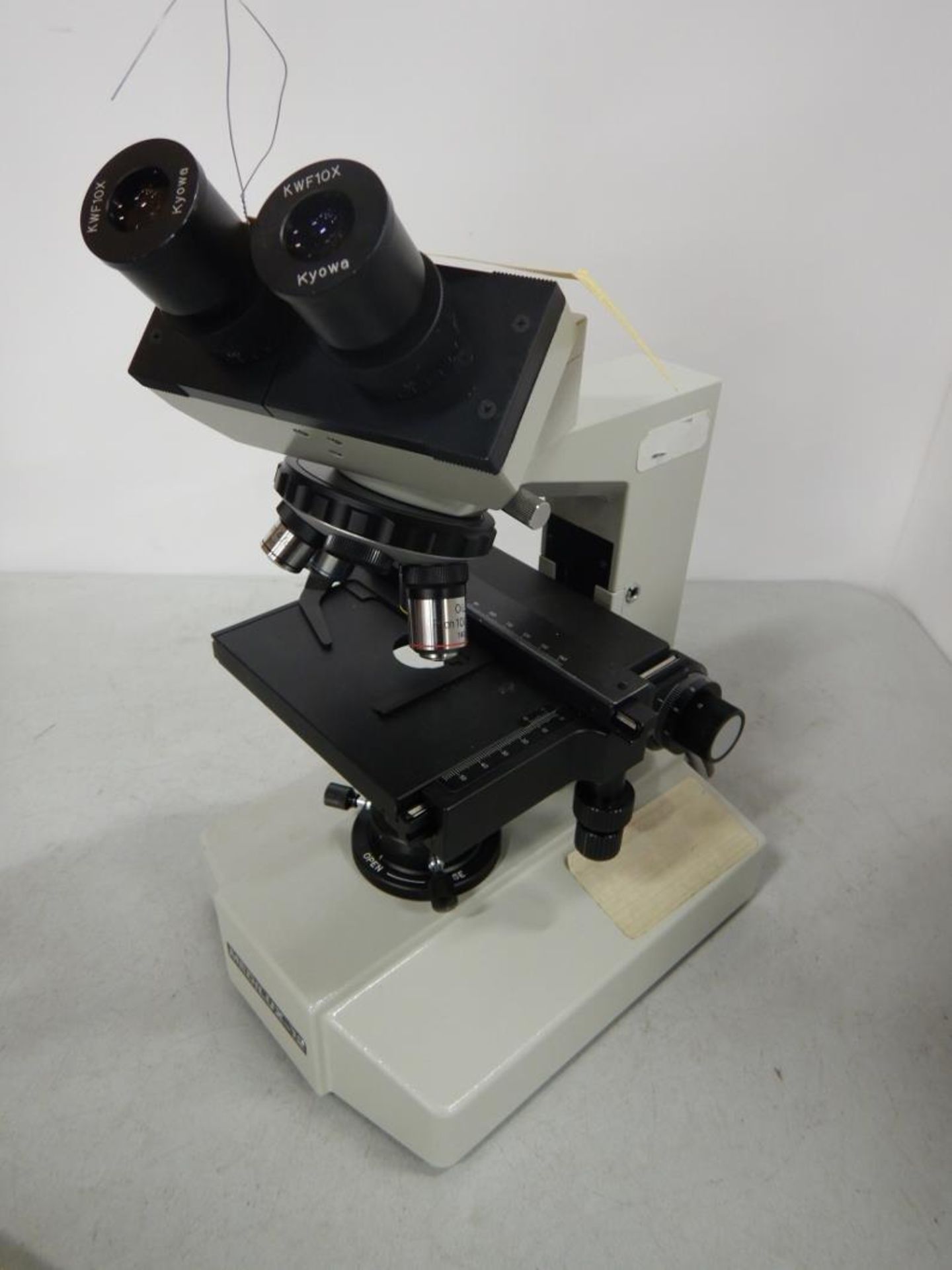 MEDILUX-12 MICROSCOPE - Image 2 of 2