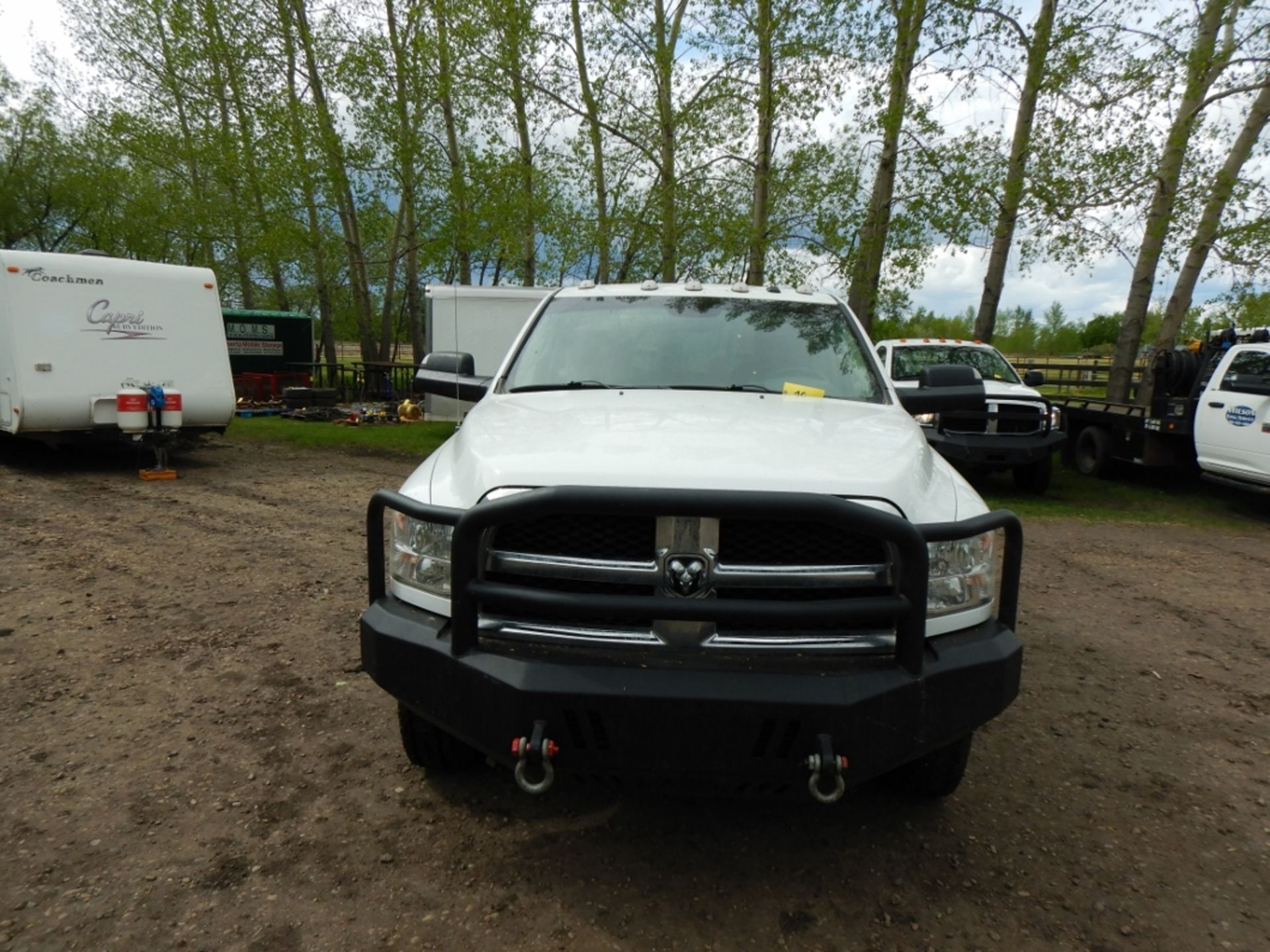 2014 DODGE RAM 3500 HD 4WD TRUCK, W/ PTO, HYDRAULICS, DECK WINCH, DUALLY, 6.7L CUMMINS TURBO DIESEL - Image 2 of 14