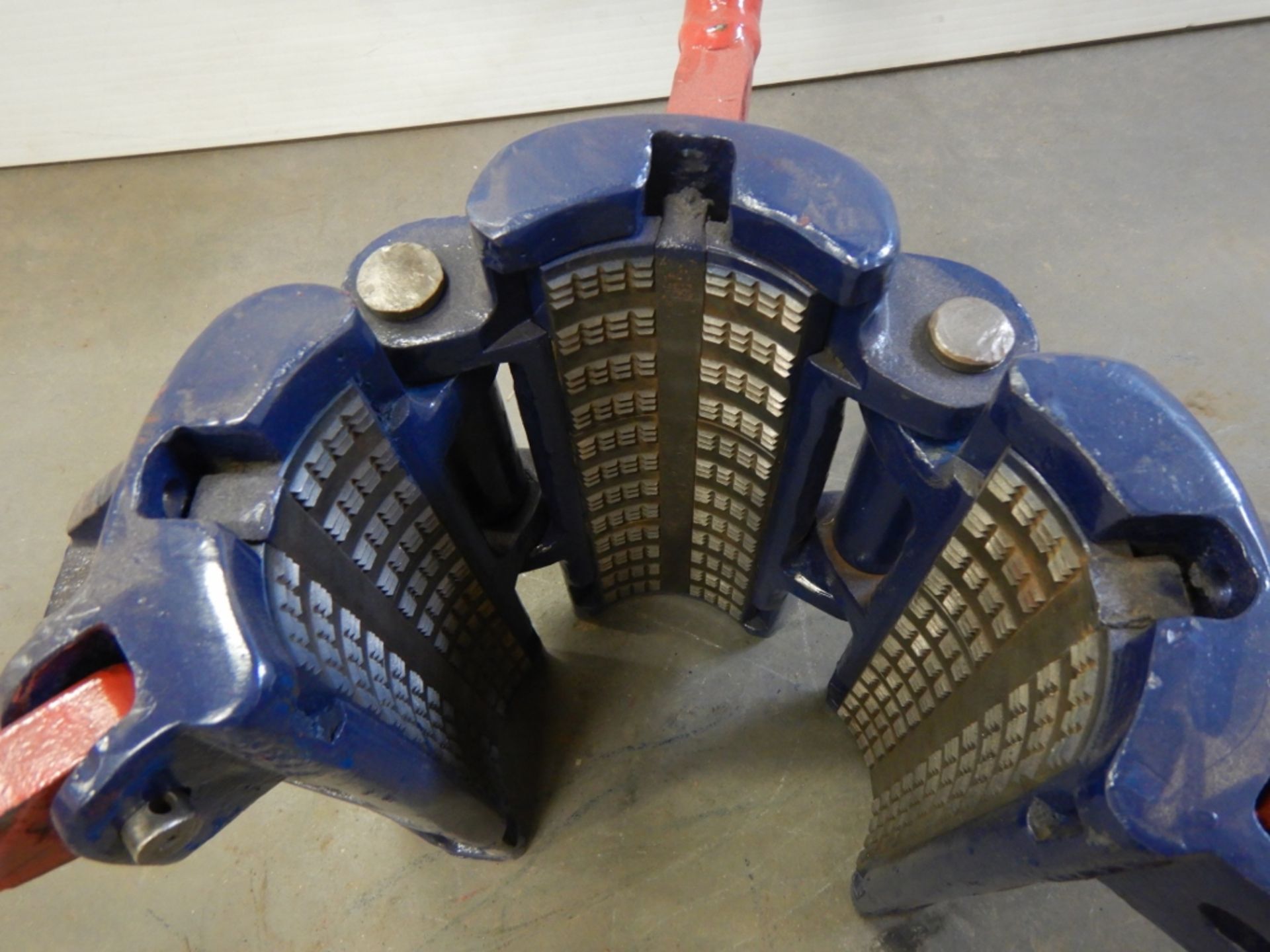 4.5IN ROTARY SLIPS - Image 2 of 3
