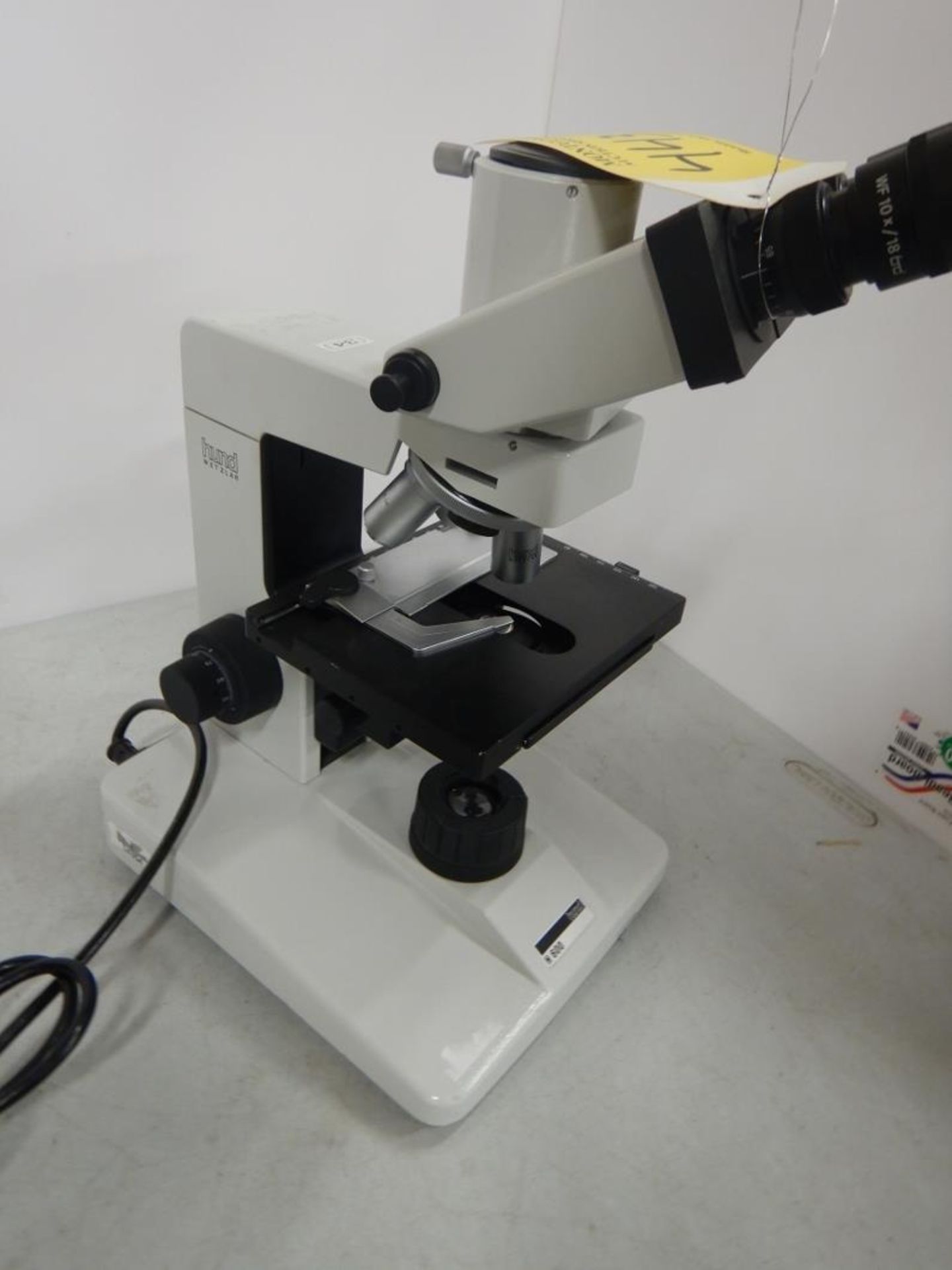 HUND H-600 MICROSCOPE