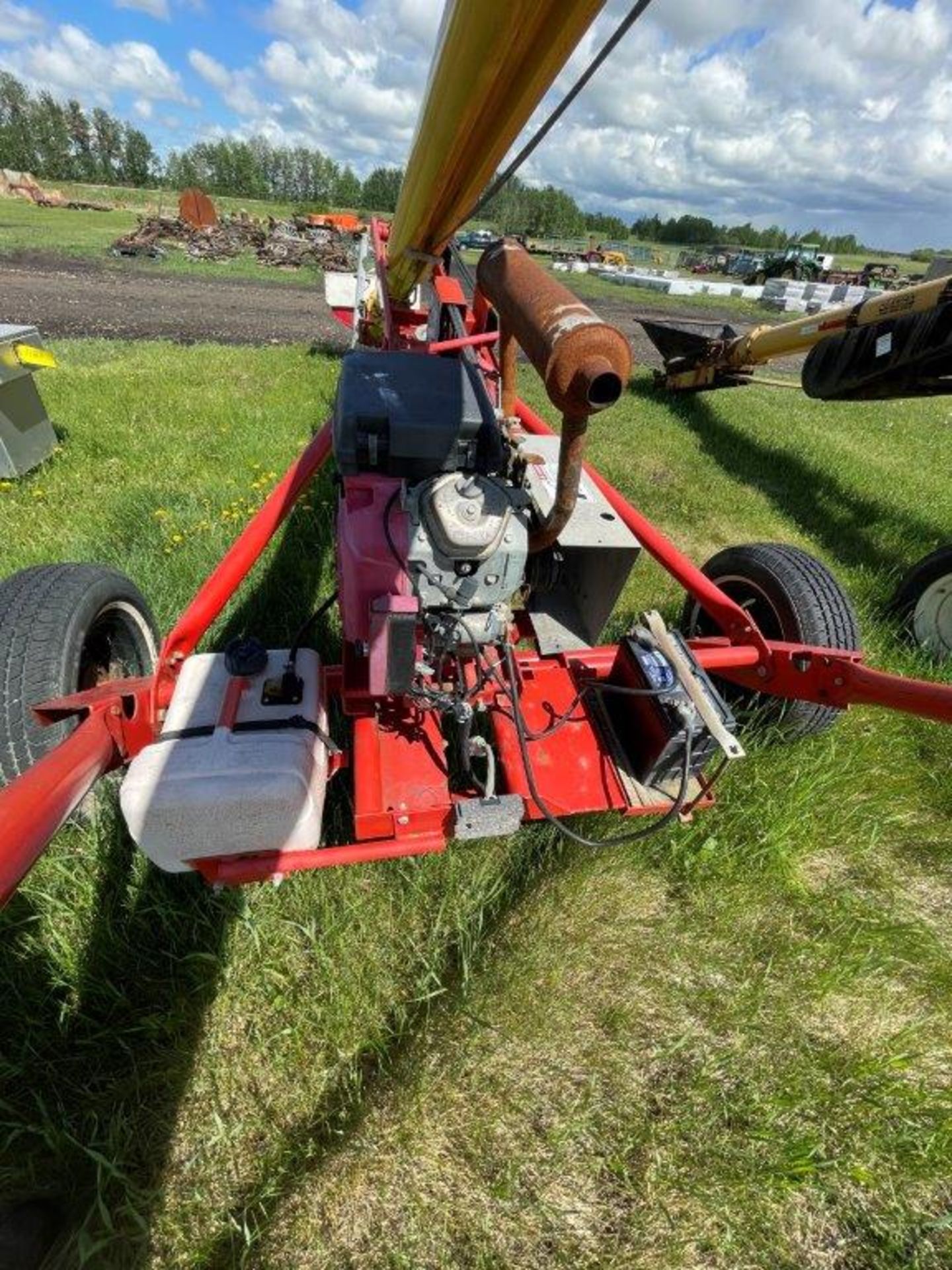 WESTFIELD TF 80-31 GRAIN AUGER W/ HONDA 24 HP ENGINE, ELECTRIC START S/N OBL - Image 9 of 9