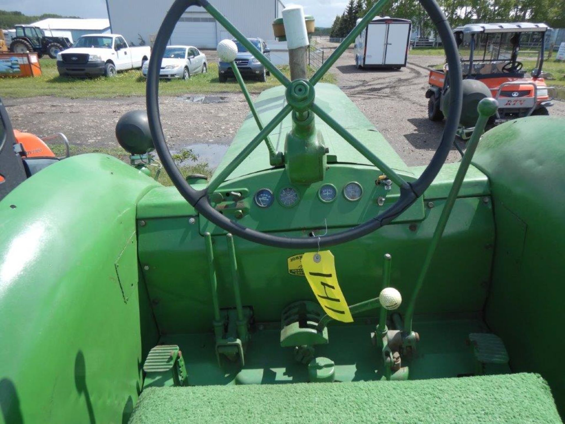 VINTAGE JOHN DEERE R DIESEL TRACTOR W/POWER STEERING - RUNNING GOOD - DROVE IN S/N R20027 - Image 7 of 10