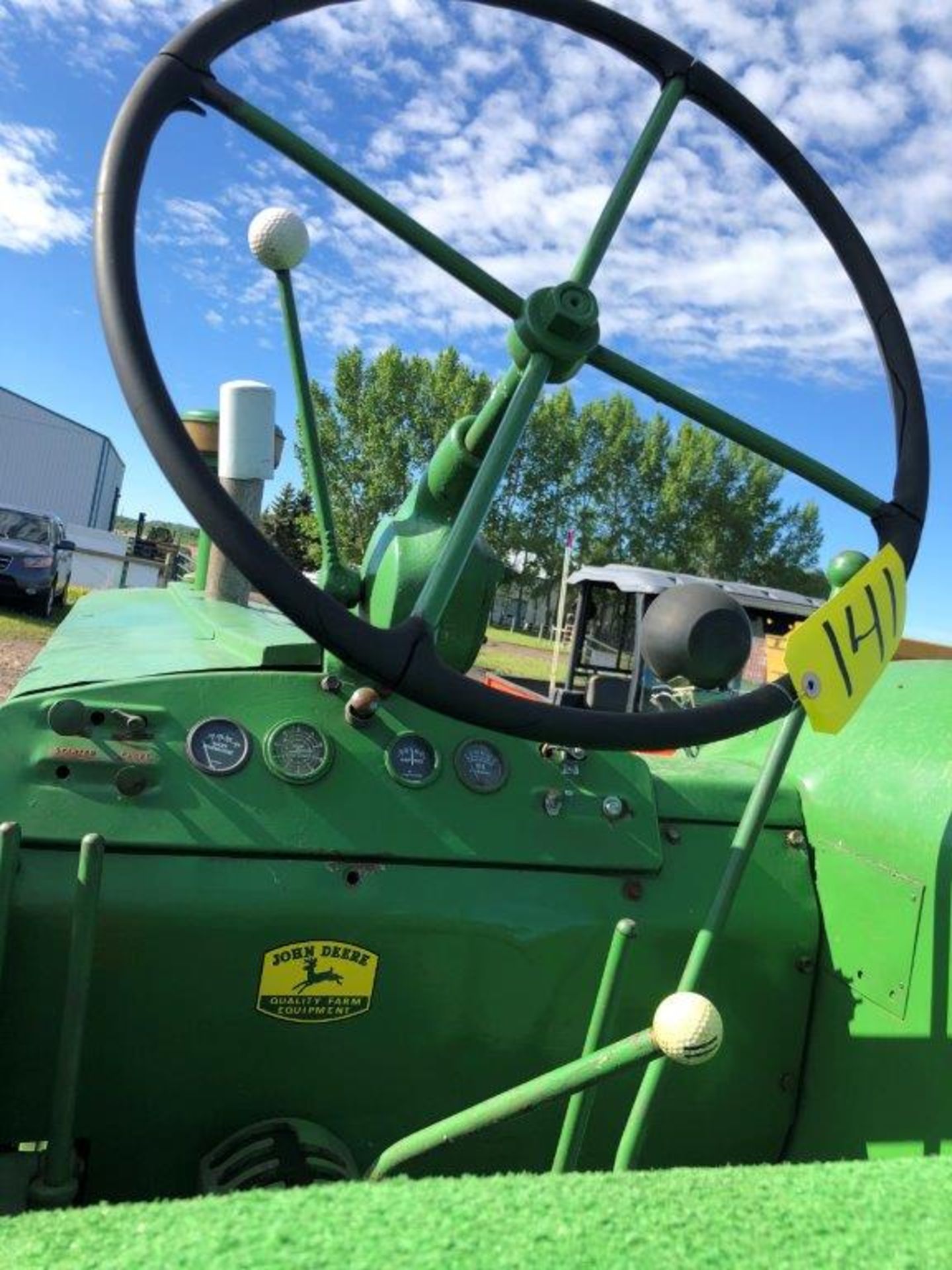 VINTAGE JOHN DEERE R DIESEL TRACTOR W/POWER STEERING - RUNNING GOOD - DROVE IN S/N R20027 - Image 8 of 10