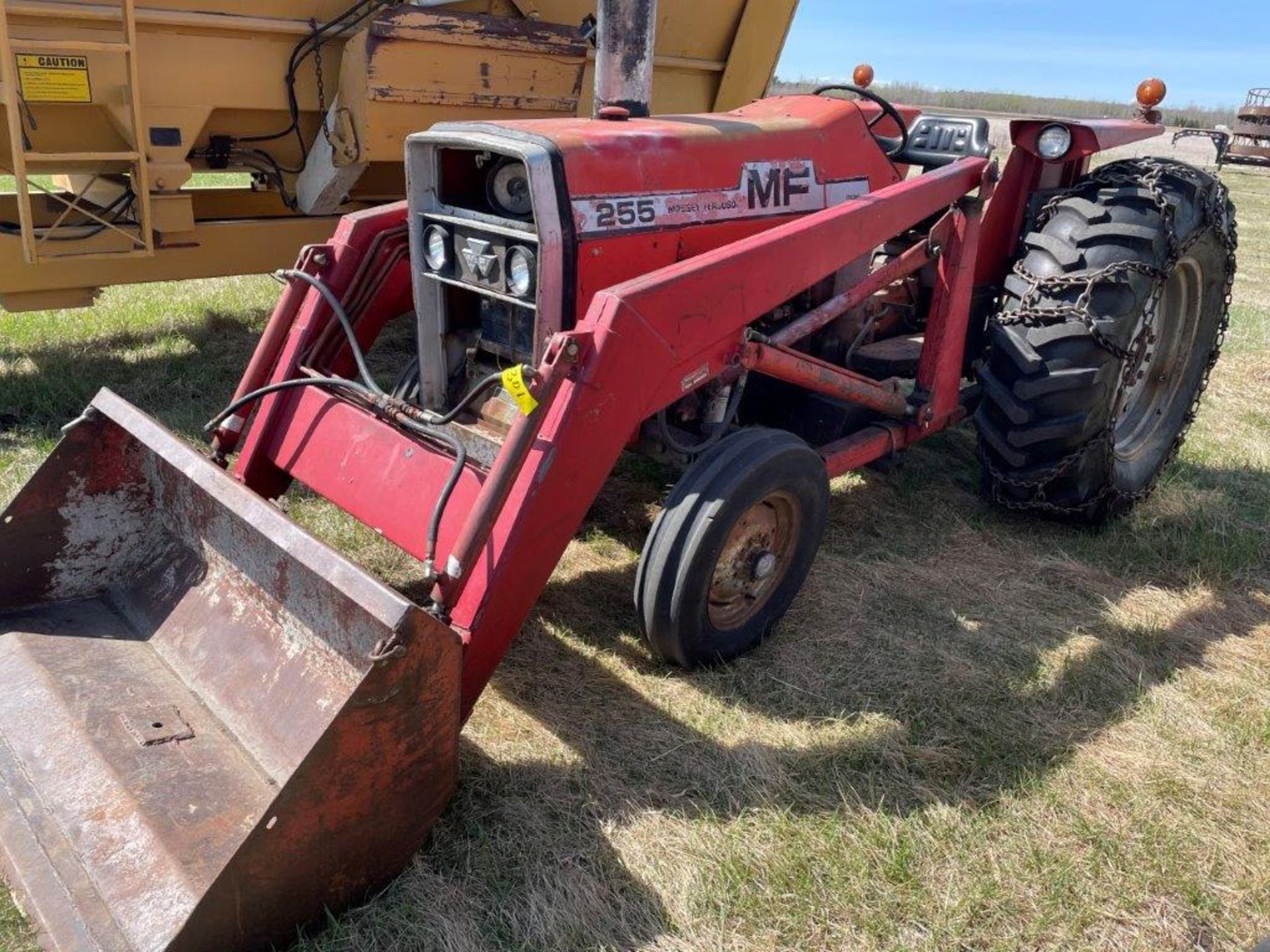 MF255 DIESEL TRACTOR, W/ MF235, FRONT END LOADER, 3PT, 18.4X30 RUBBER, TIRE CHAINS, S/N 9A302235, - Image 2 of 11