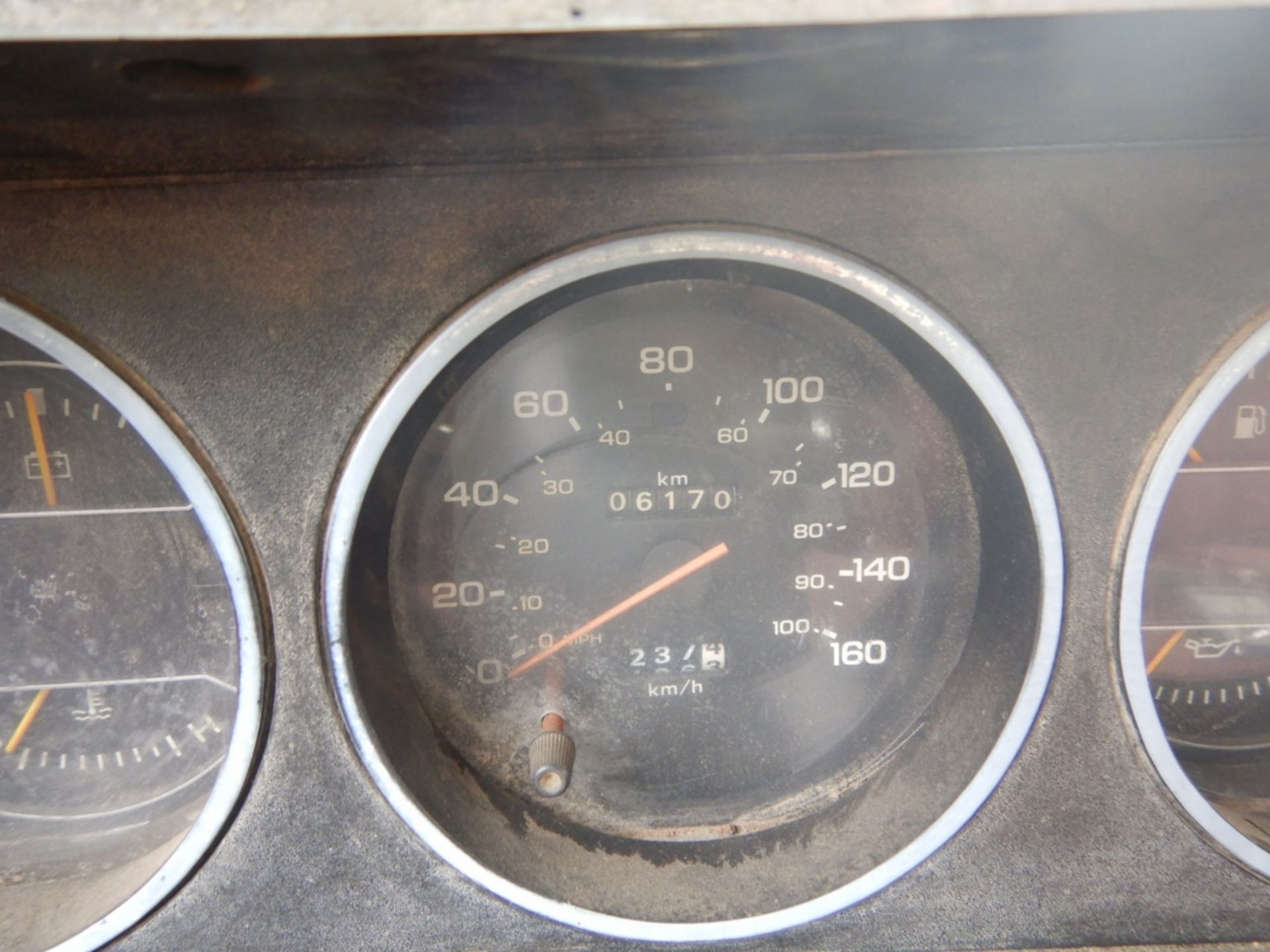 1984 DODGE 350 CUSTOM 1-TON TRUCK W/360-V8 ENGINE, 4 SPD. TRANS, 06170 MILES SHOWING, DUAL WHEELS, - Image 9 of 10