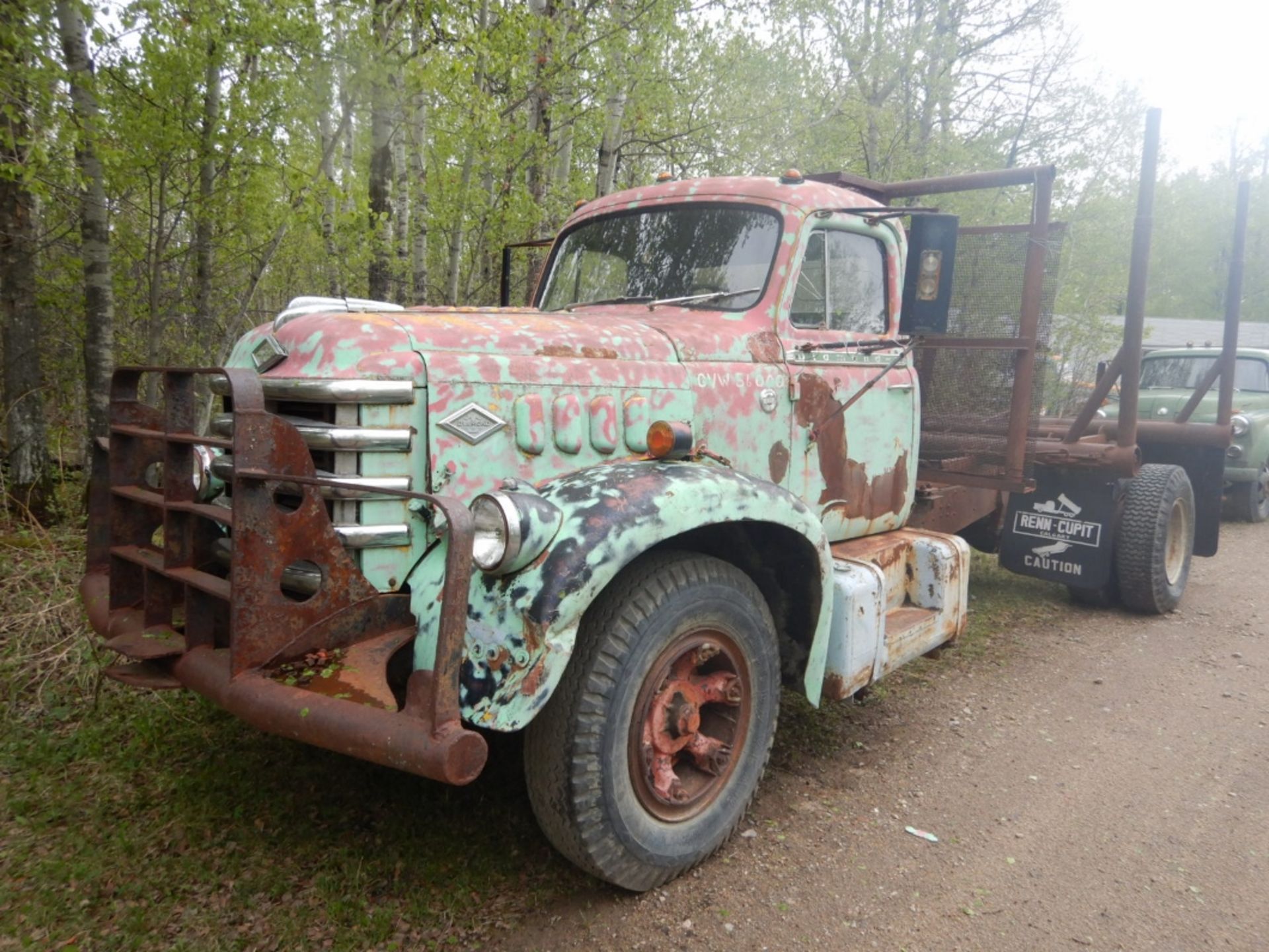 1958 DIAMOND T 630 S/A CAB & CHASSIS W/DUAL WHEELS, 406 RED DIAMOND ENG., 5X3 TRANS, AIR BRAKES,