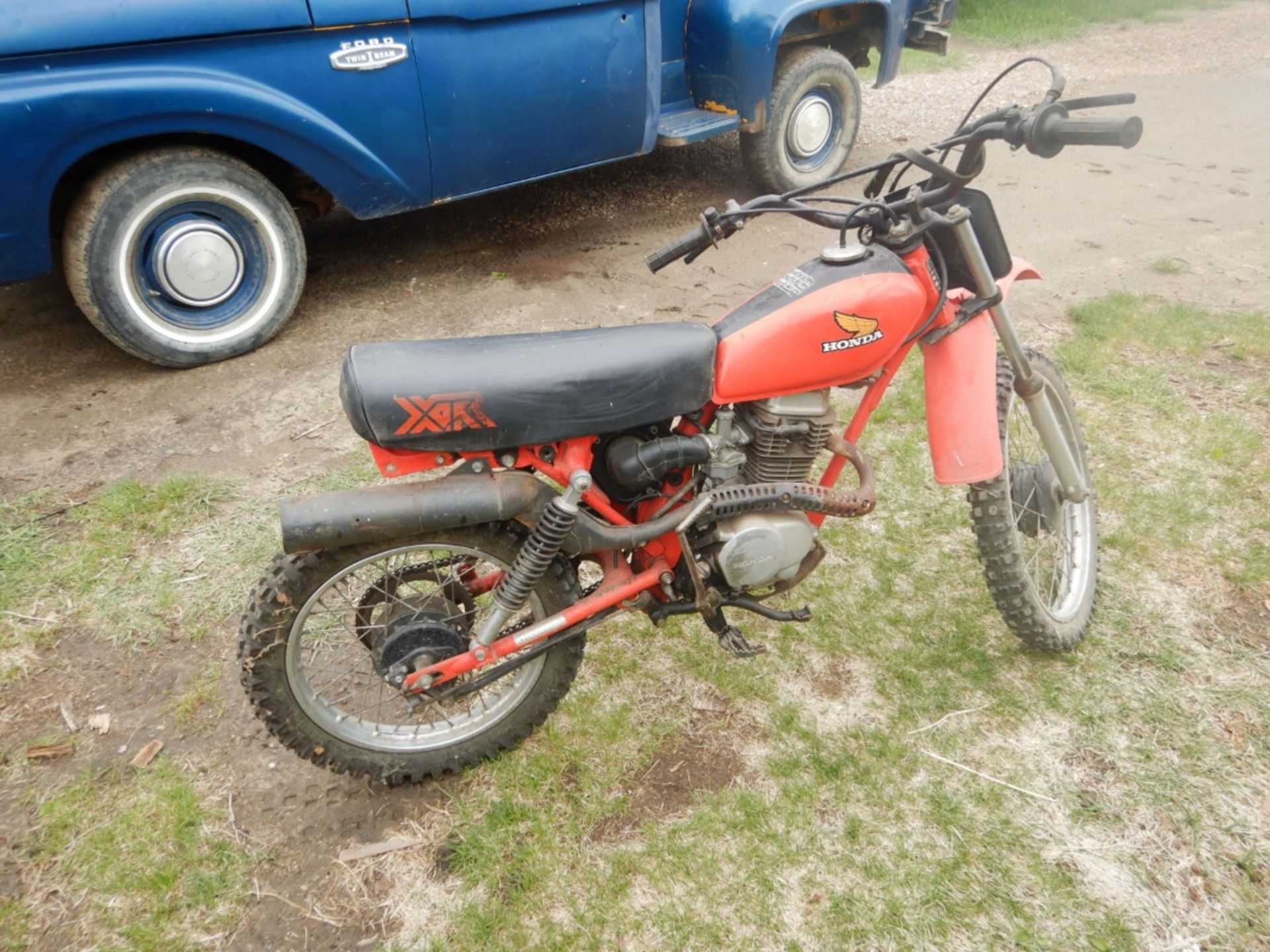 1981 HONDA XR 100 DIRT BIKE S/N JH2HE0301BK004217 - Image 2 of 5