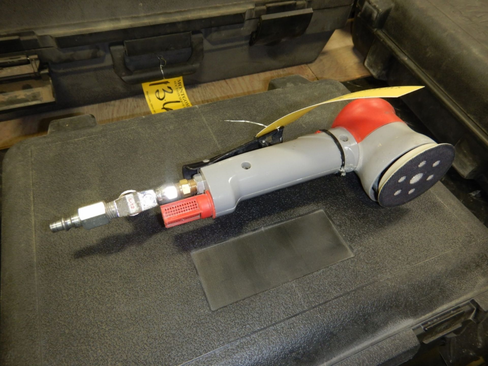 3M PNEUMATIC 3 ORBIT SANDER - Image 5 of 5