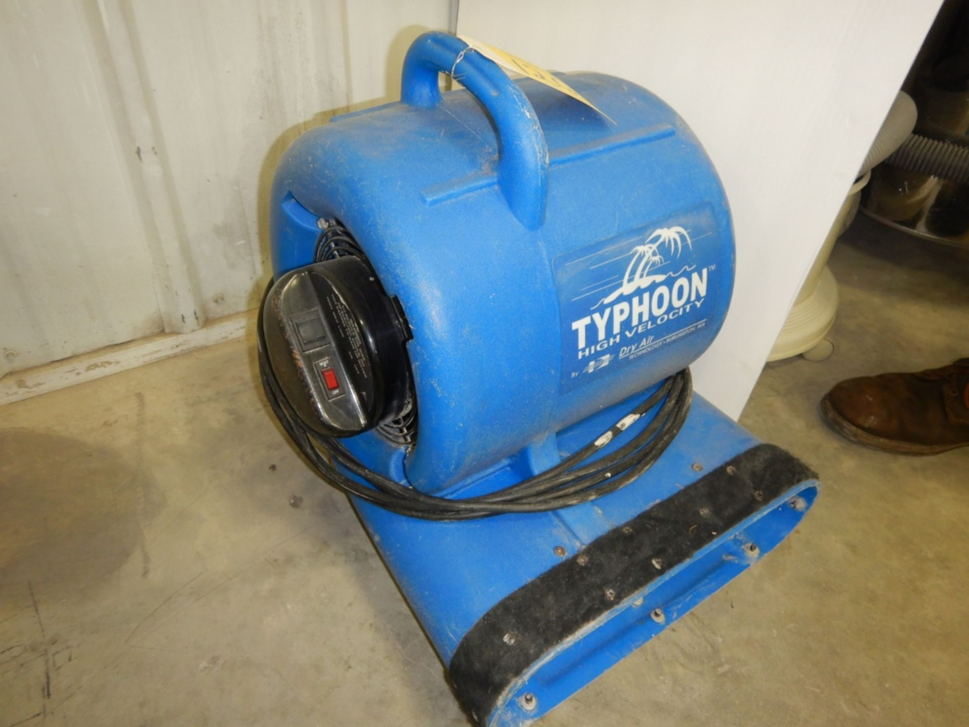 DRY AIR TYPHOON HV AIR MOVER/DRYER