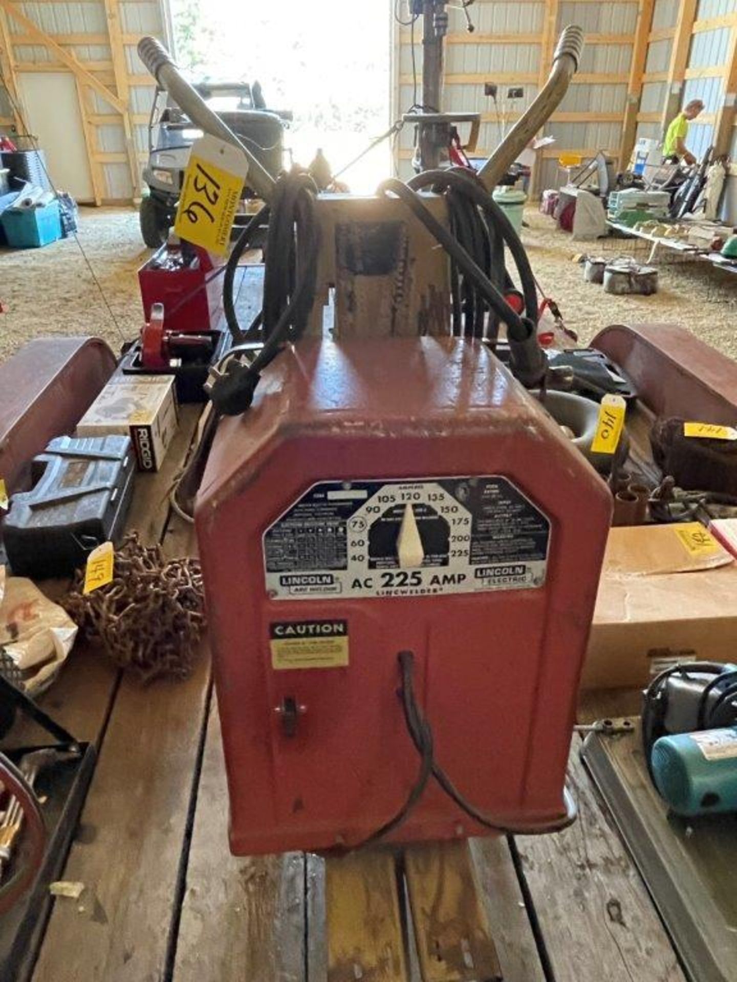 LINCOLN ELECTRIC ARC WELDER, AC 225 AMP LINCWELDER W/ CABLES