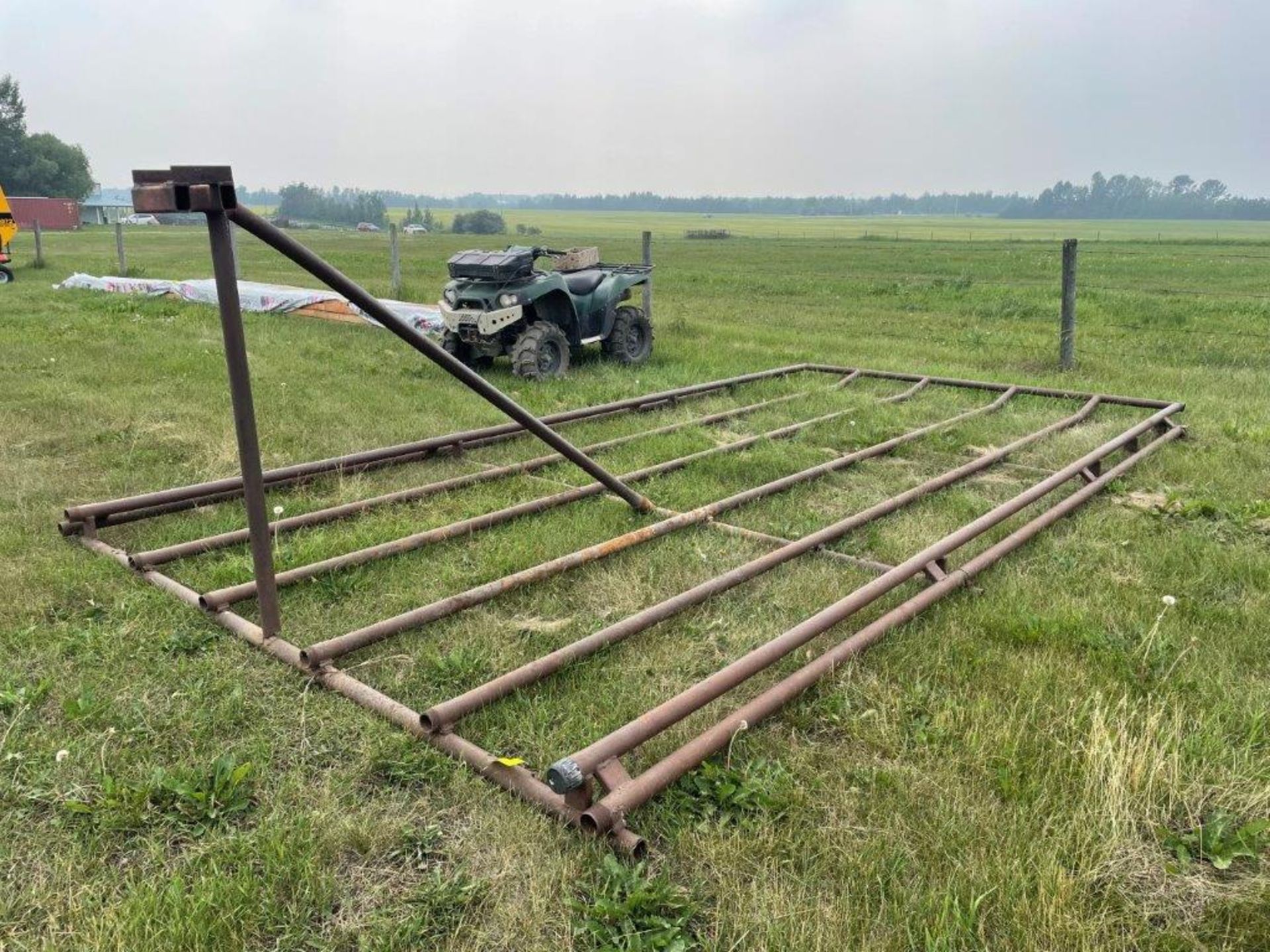 BALE RACK FOR FLAT DECK - Located at Montgomery Auction Services Sales Centre - Image 2 of 2