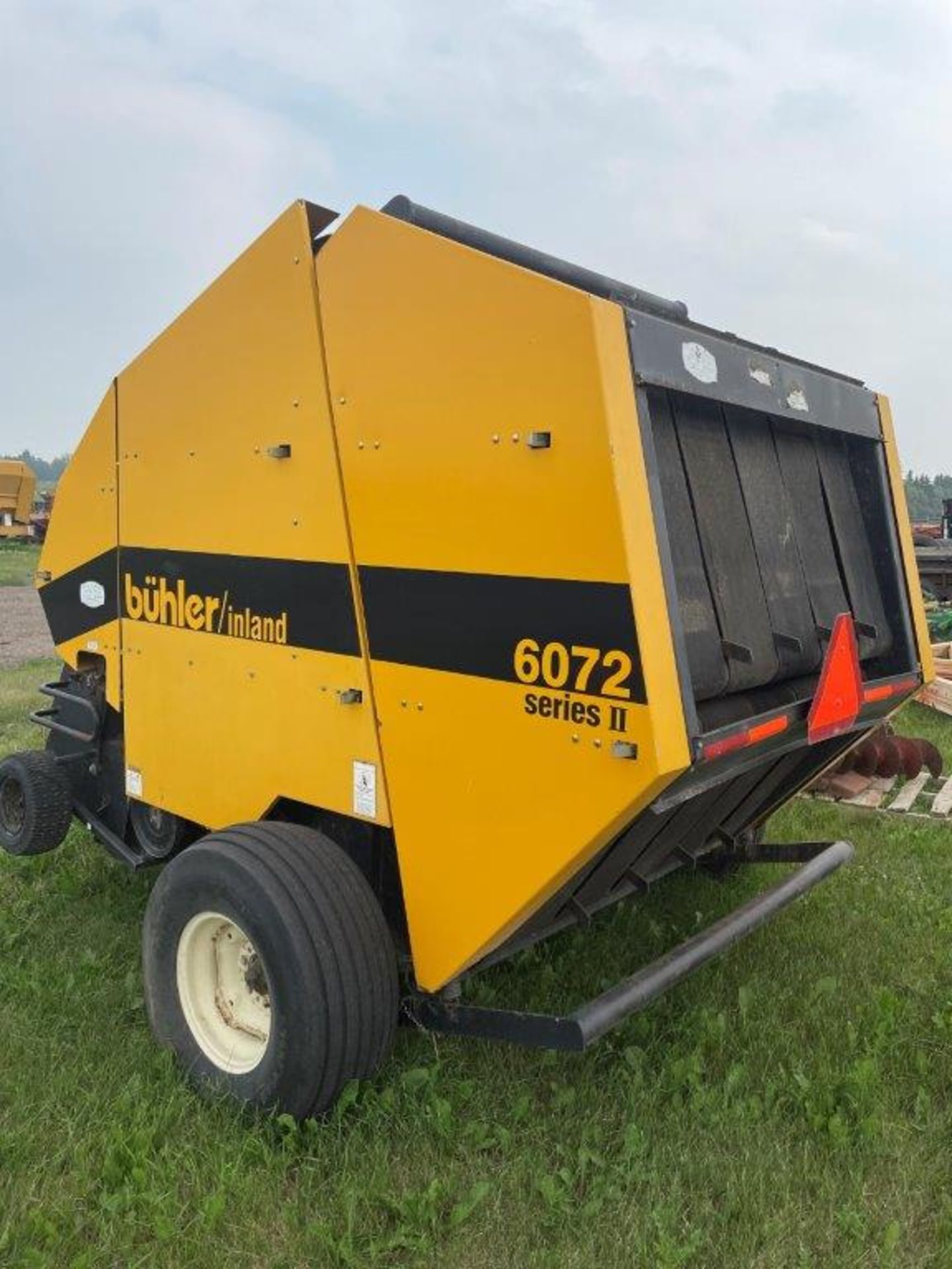 BUHLER INLAND 6072 SERIES II ROUND BALER, S/N 04RB6072TT017 (CONTROL UNIT IN MAS OFFICE) - Image 4 of 7