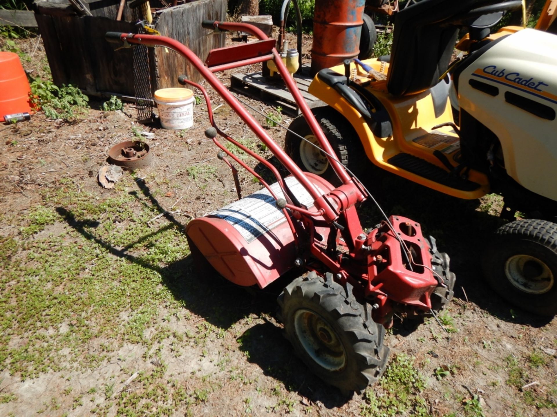 TROY BILT 22 INCH ROTOTILLER (NO ENGINE) - Image 2 of 4