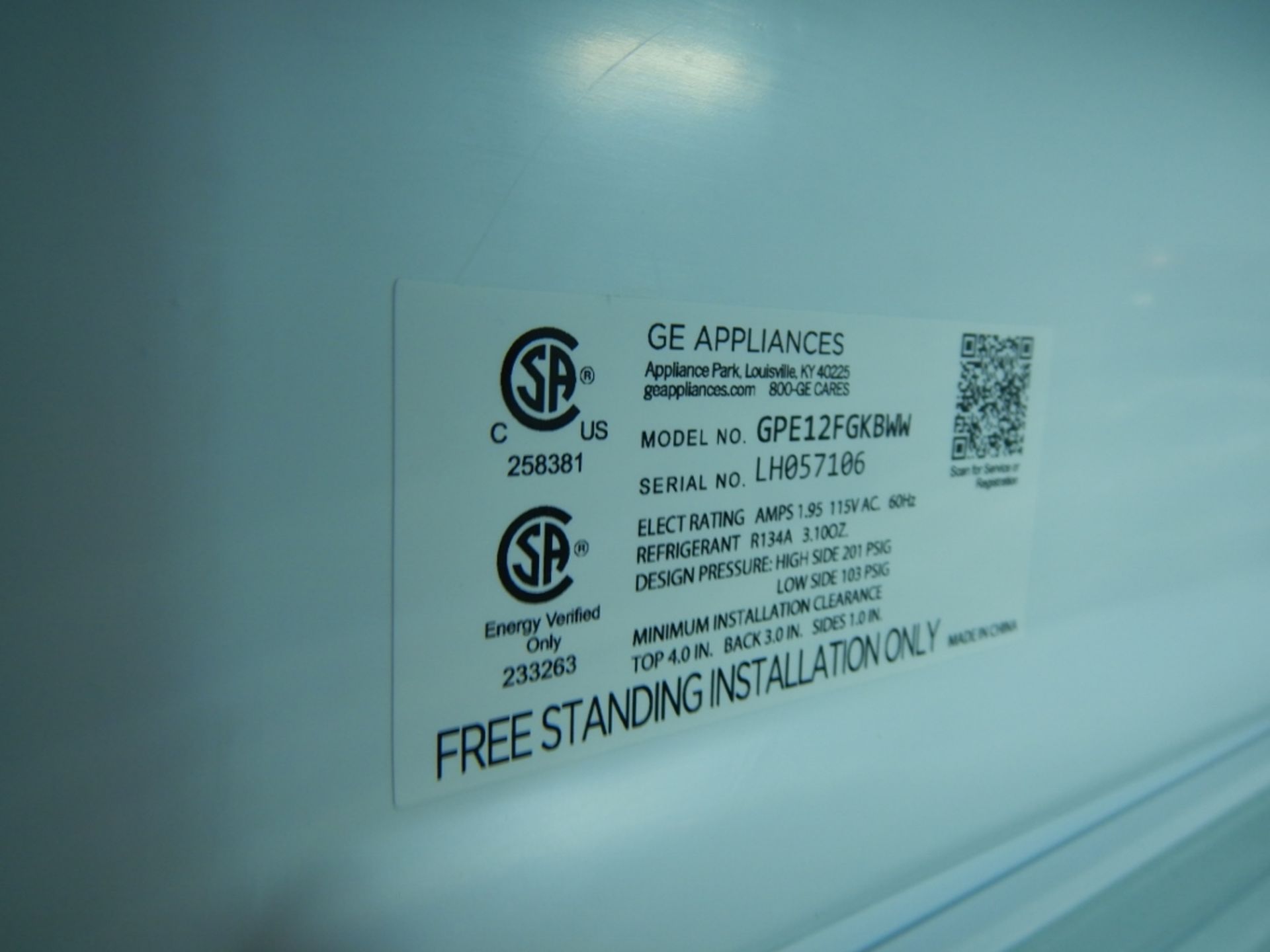 GE DOMESTIC REFRIGERATOR/FREEZER COMBO, 59.5IN H X 24.5IN W X 28IN D, MOD. V20NAB, S/N LH057106 - Image 5 of 5