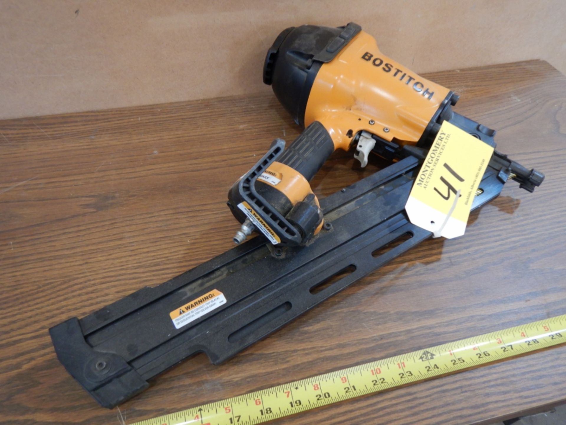 STANLEY BOSTICH STRIP AIR NAILER