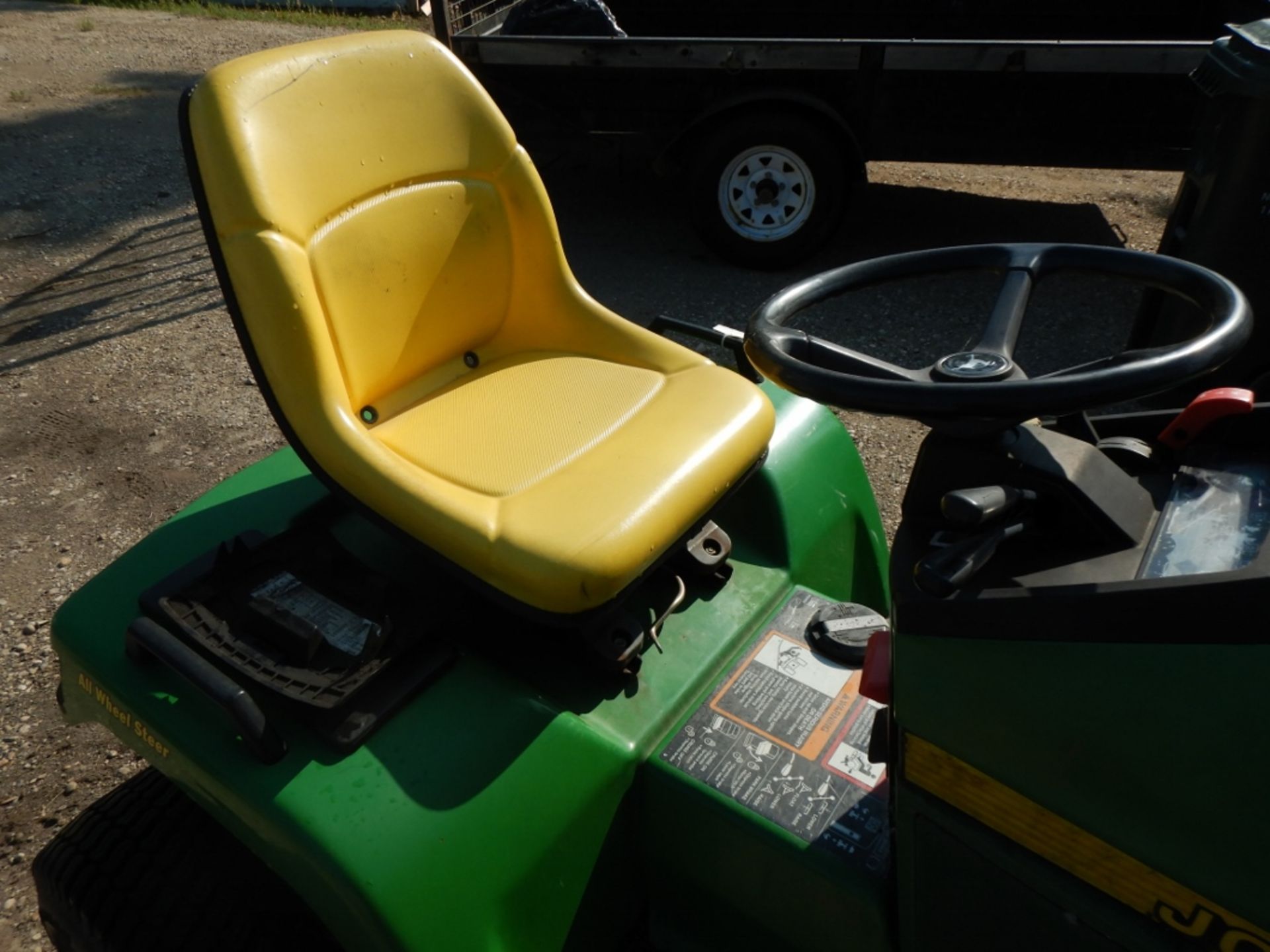 2002 JOHN DEERE 425 20HP GARDEN TRACTOR W/ ALL WHEEL STEERING, WATER COOLED, 1138 HR. SHOWING, - Image 11 of 13