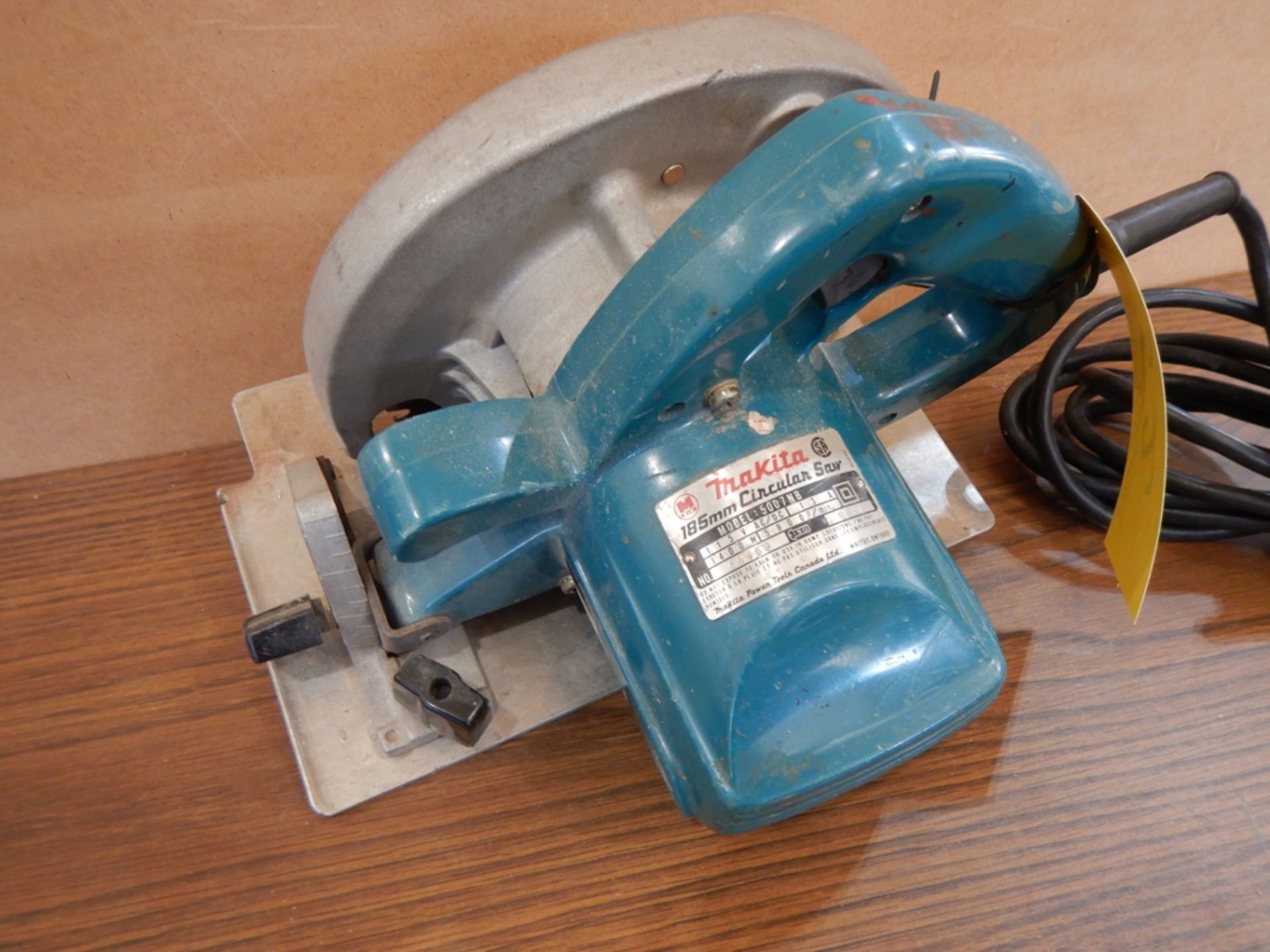 MAKITA 7 1/4" CIRCULAR SAW W/STRAIGHT EDGE ATTACHMENT - Image 3 of 4