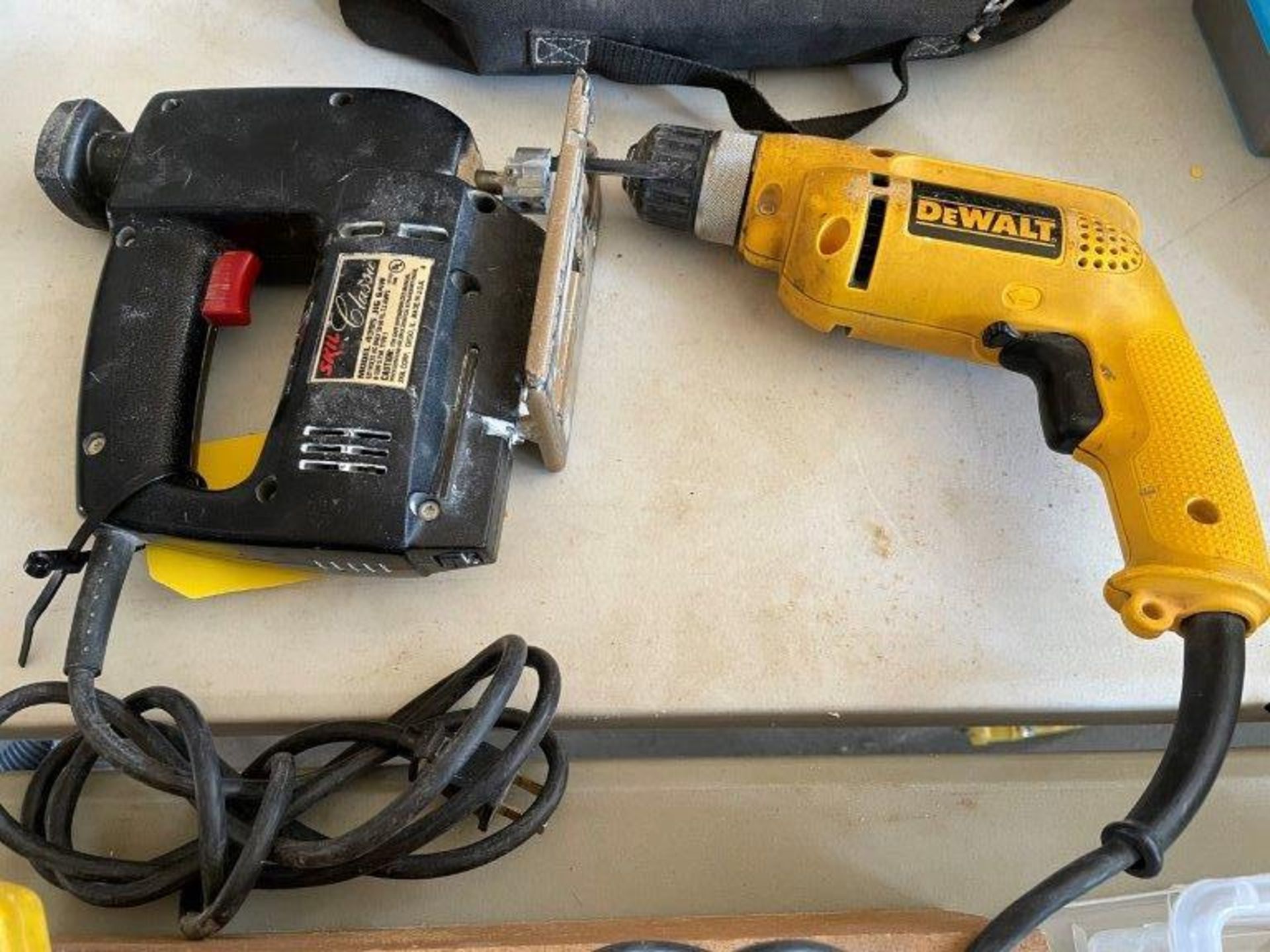 SKIL CLASSIC 4395 JIG SAW, DEWALT 3/8"VSR DRILL - Image 3 of 3