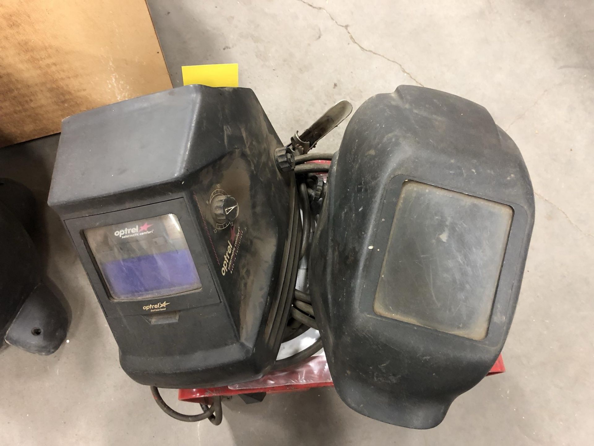 LINCOLN 225 AC/DC WELDER, W/CABLES, HELMETS, 220V - Image 2 of 4