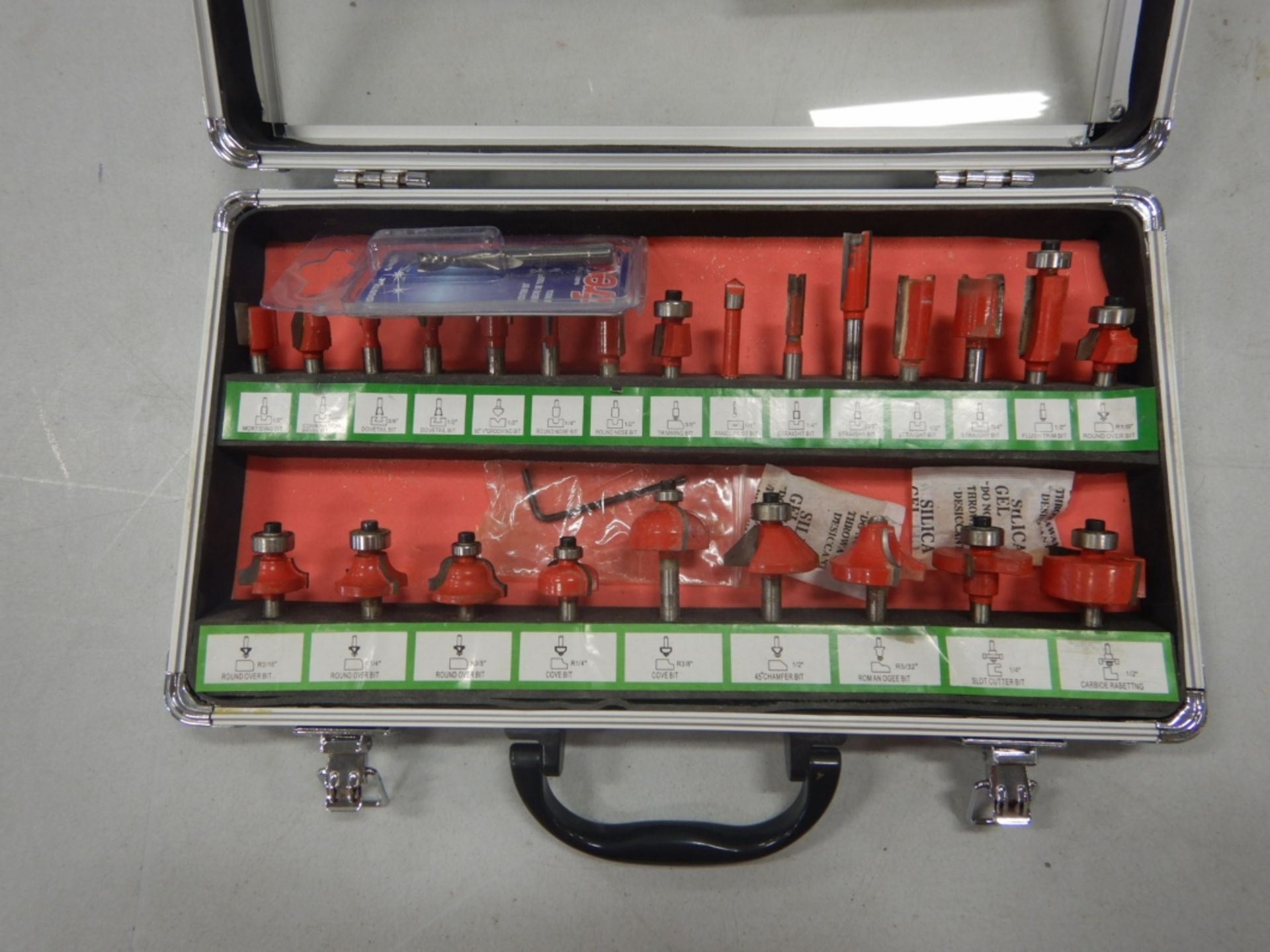 ROUTER BIT SET