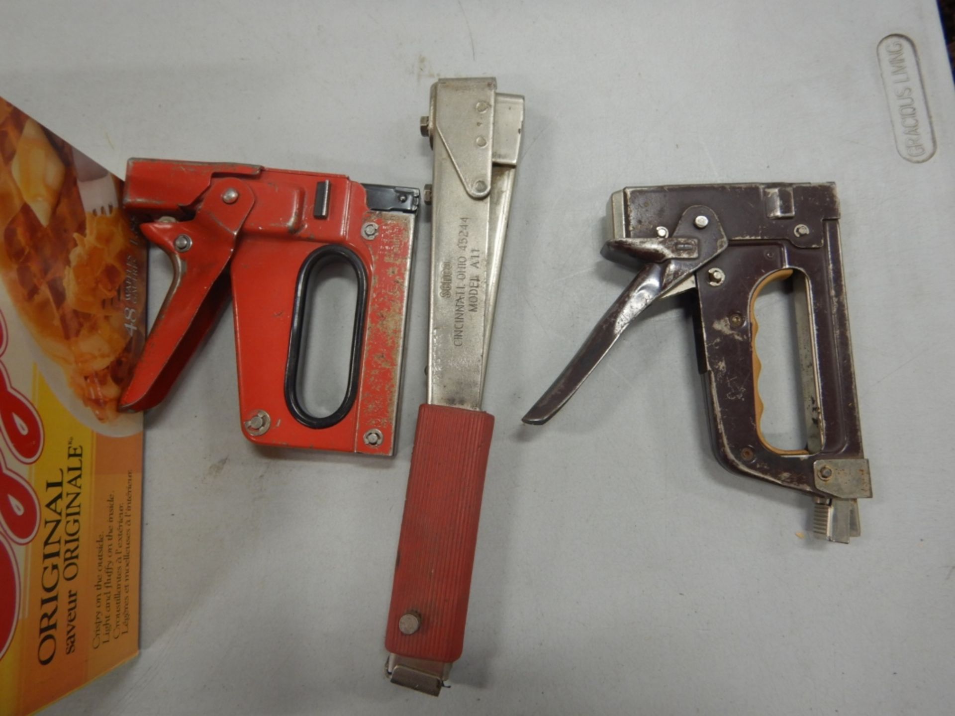 2-STAPLERS, HAMMER STAPLER, AND PARTING TOOL 1/16IN - Image 2 of 3