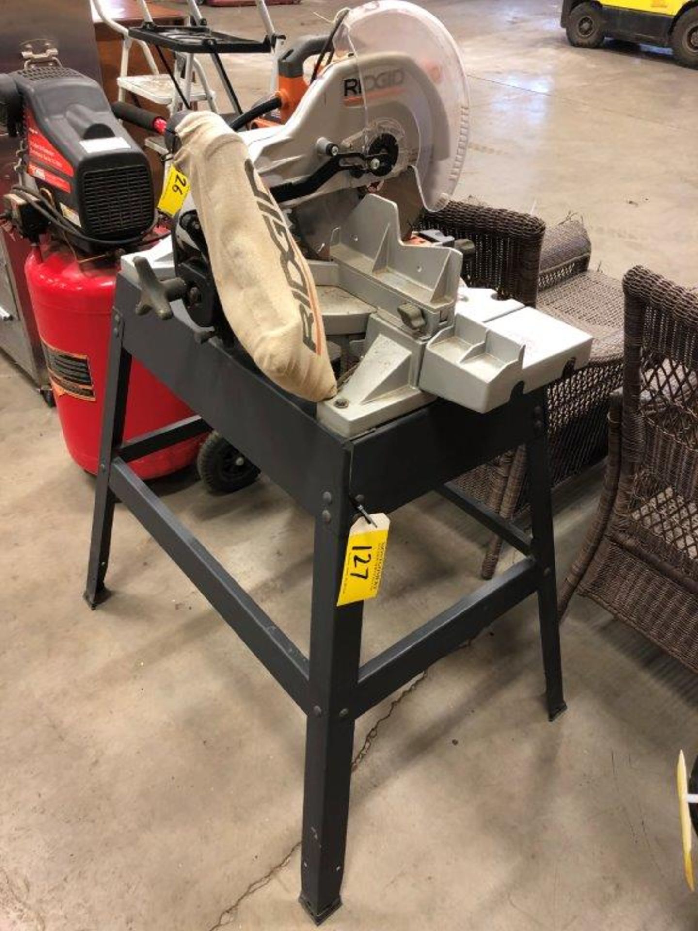 RIDGID 12IN COMPOUND MITRE SAW ON STAND