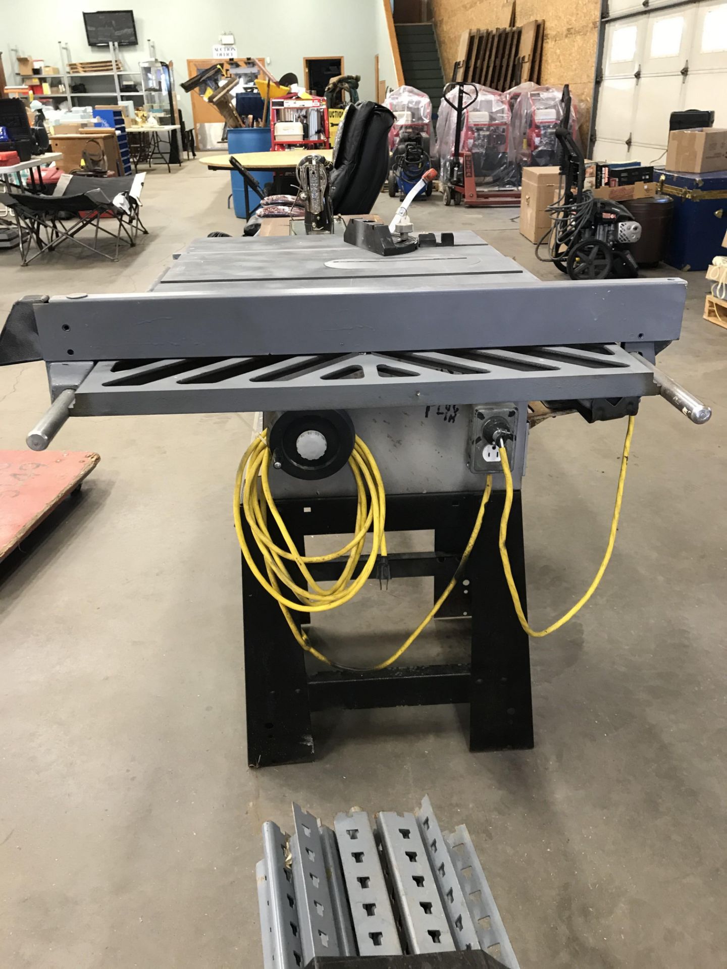 ROCKWELL/BEAVER 9" TABLE SAW W/ 1HP MOTOR - Image 3 of 3
