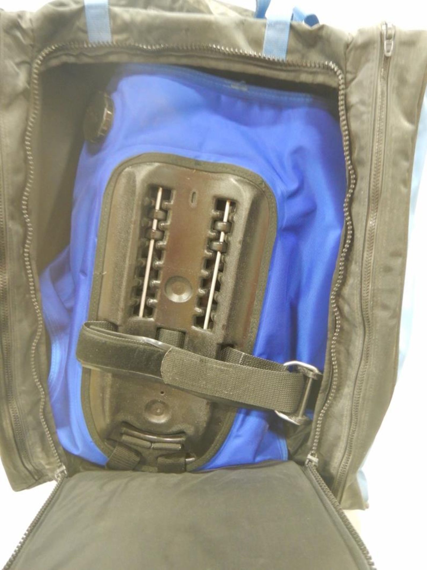 BUOYANCY COMPENSATOR FOR SCUBA TANK - Image 2 of 10