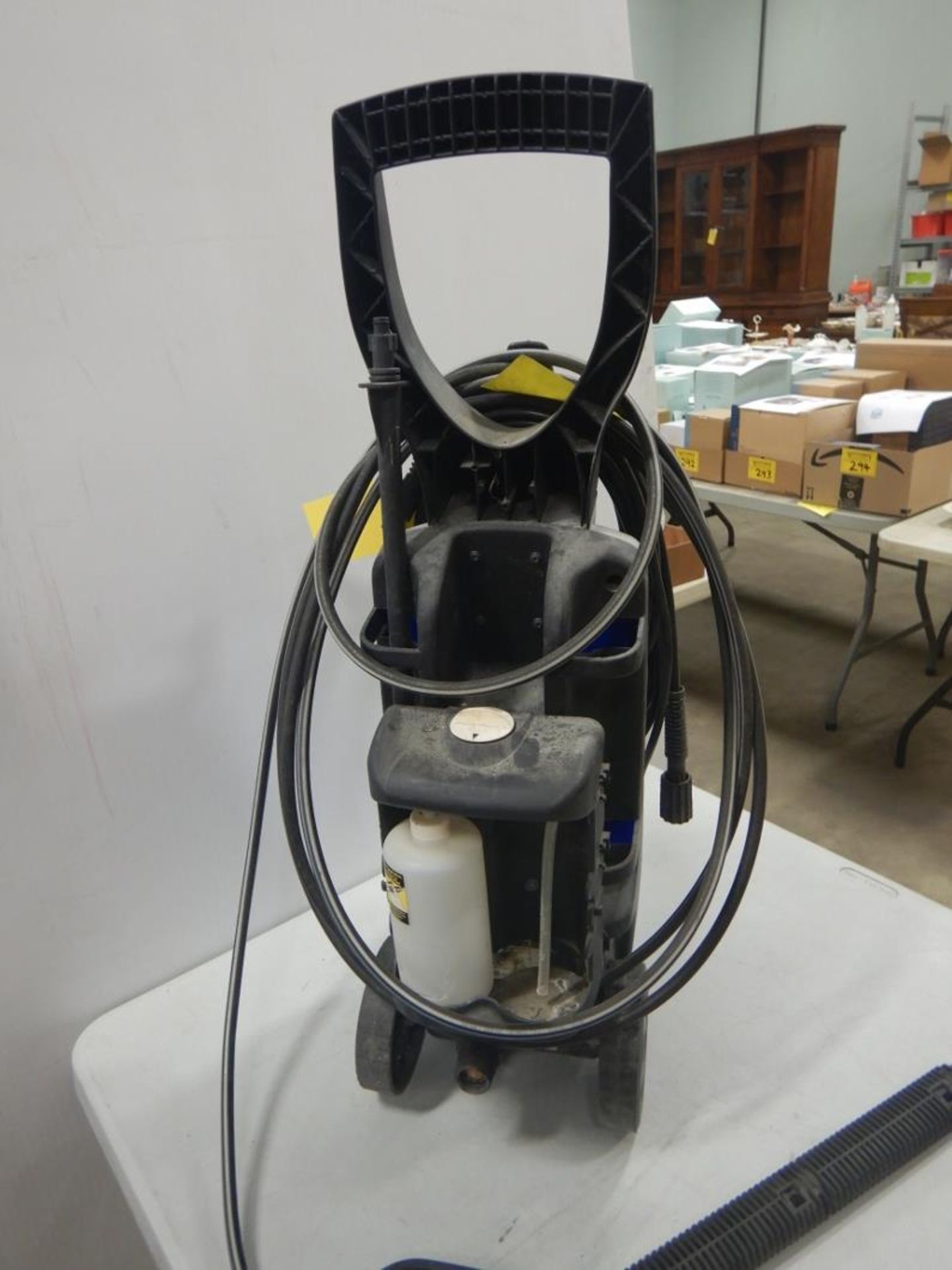 SIMONIZ S1650 PRESSURE WASHER W/ WAND, SOAP RESERVOIR AND SOAP - Image 3 of 4