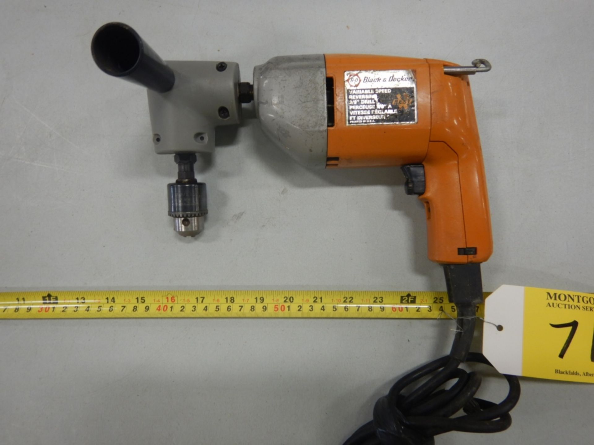 B&D ELEC. VARIABLE SPEED DRILL W/ RIGHT ANGLE DRILLING ATTACHMENT