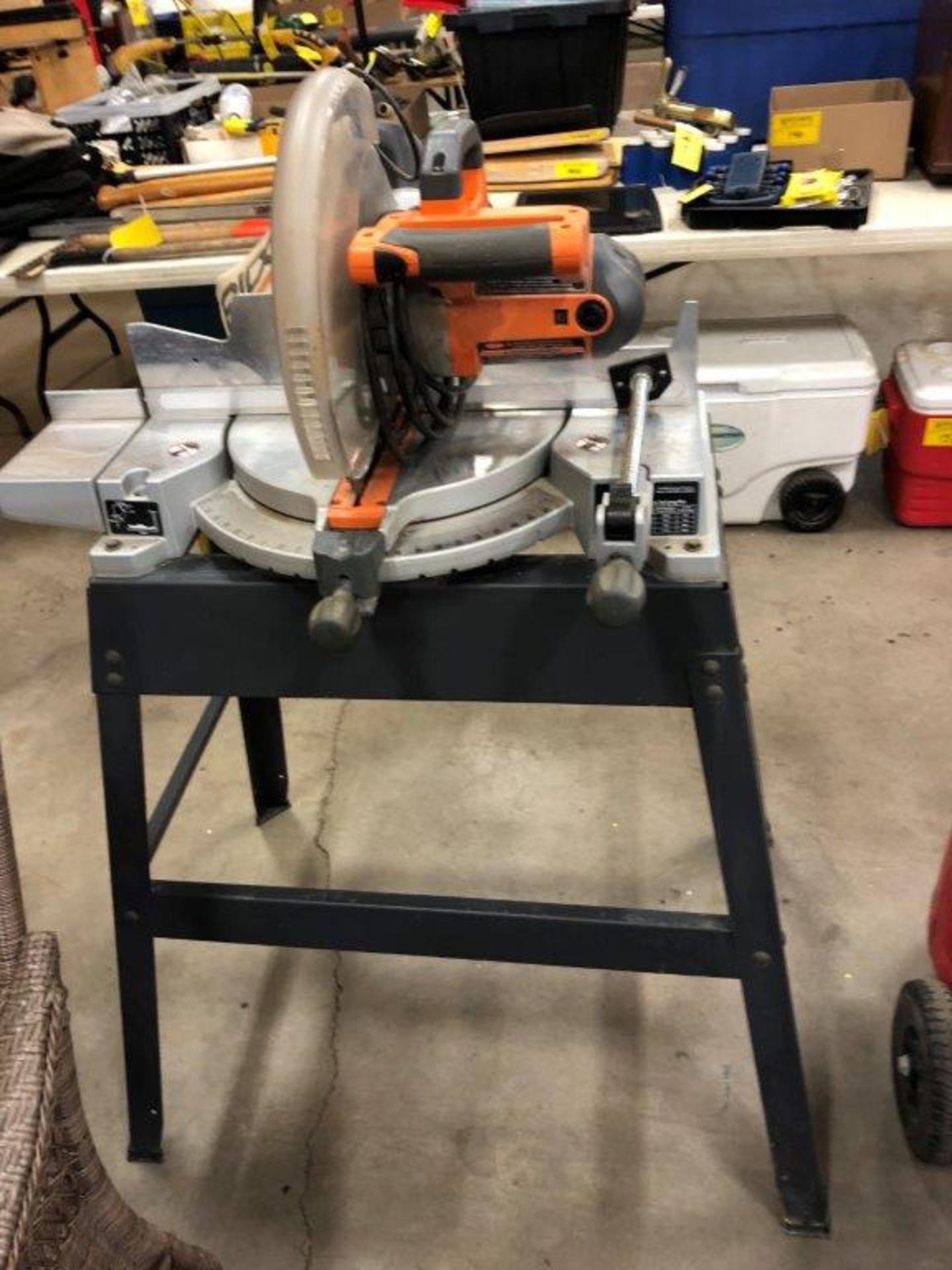 RIDGID 12IN COMPOUND MITRE SAW ON STAND - Image 2 of 3