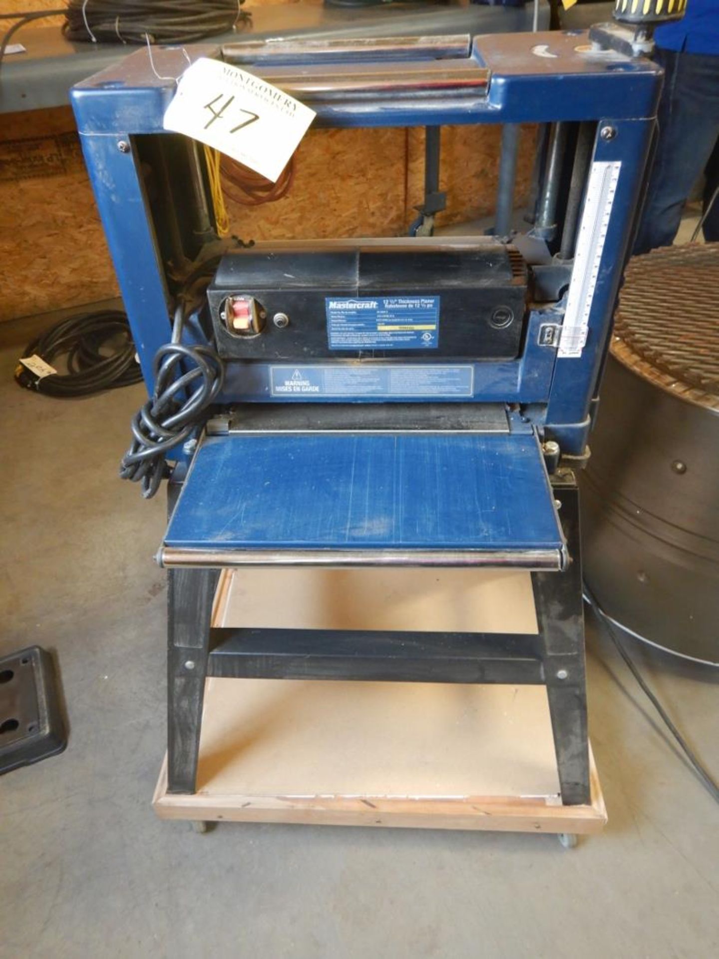 MASTERCRAFT 12.5IN THICKNESS PLANER ON STAND