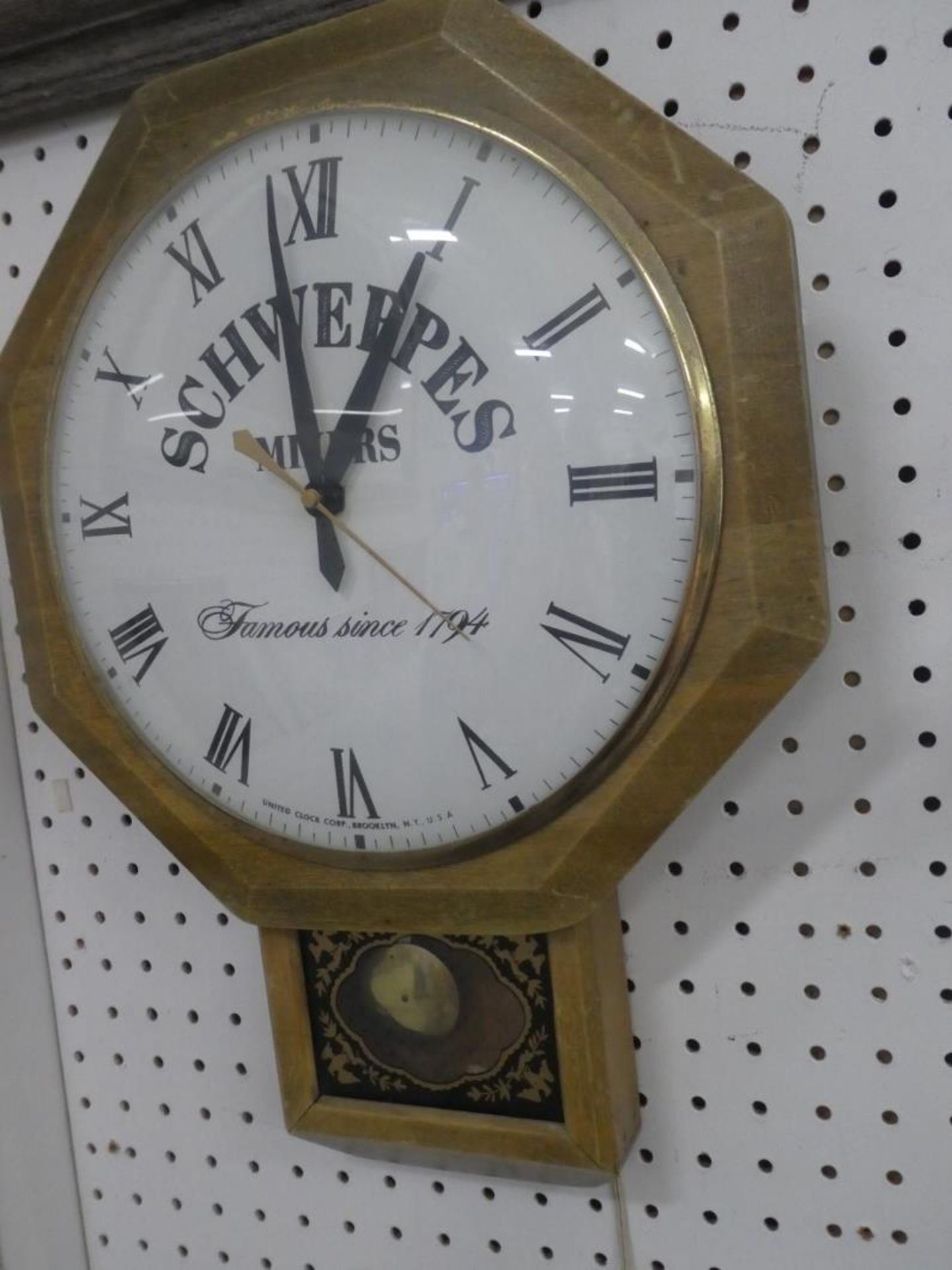 ELECTRIC SCHWEPPES CLOCK (WORKS)