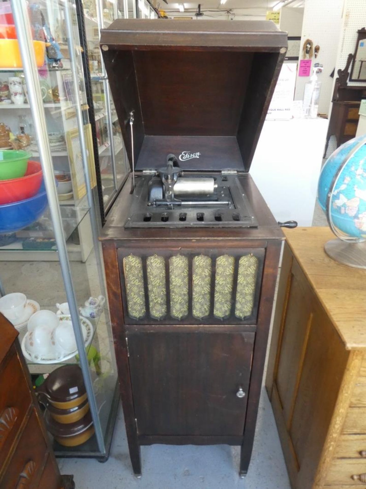 EDISON AMBEROLA 75 PHONOGRAPH CA. 1916-1926 W/5 CYLINDERS 41.5"H 16"W 20"D