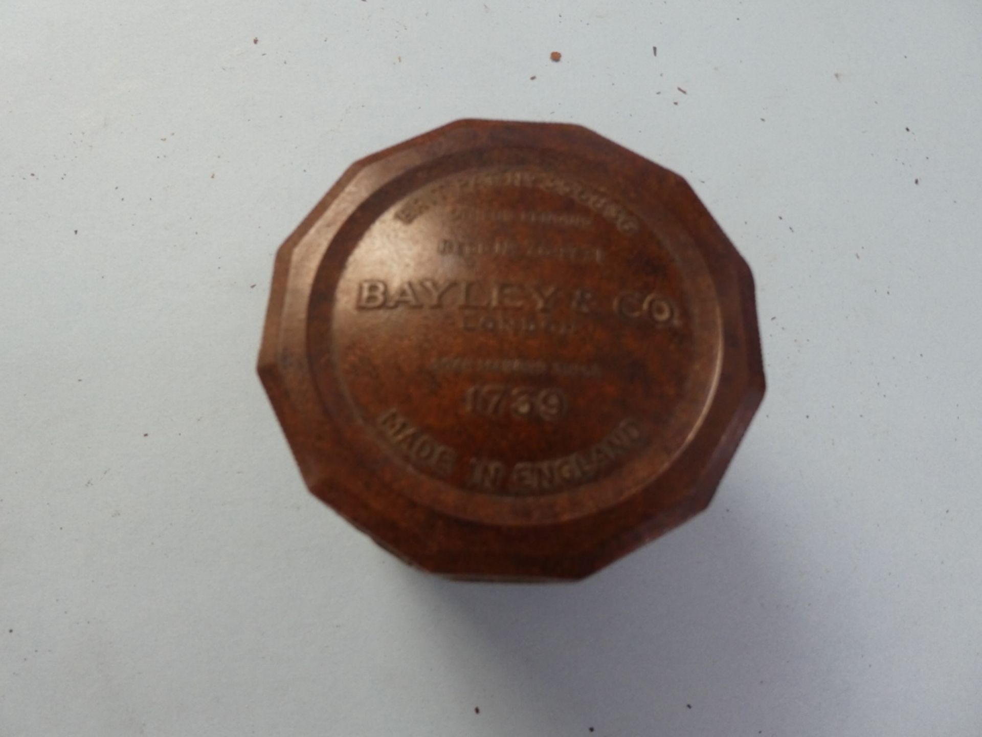 BAKELITE HUMIDOR & SMALL BAKELITE CONTAINER - Image 4 of 6