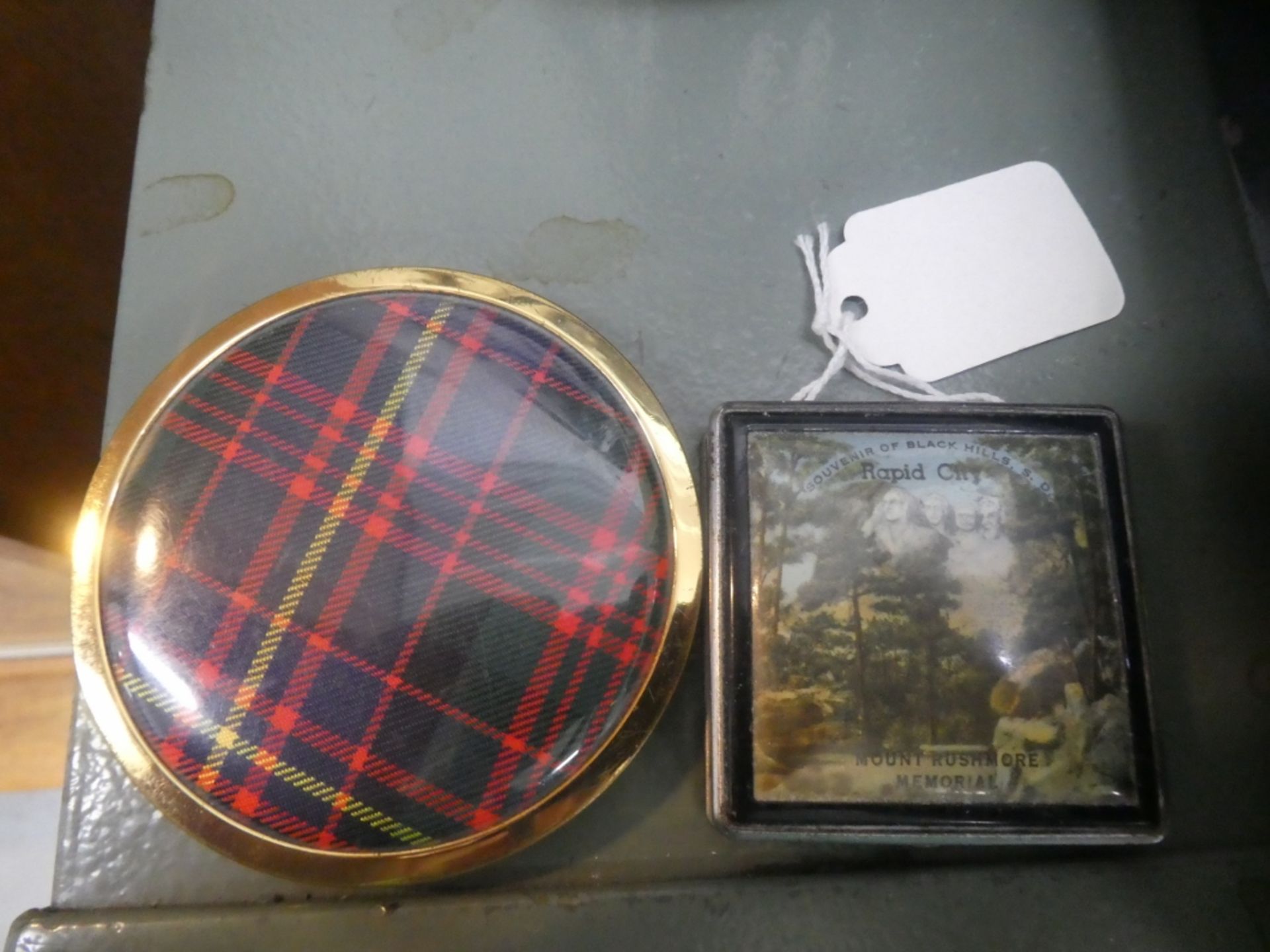 VINTAGE MT. RUSHMORE COMPACT & A PLAID COMPACT