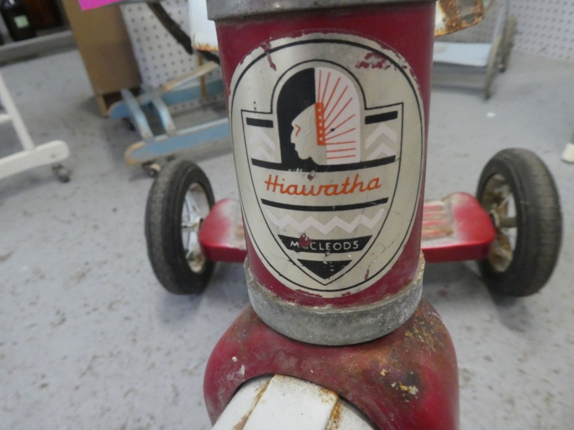 HIAWATHA CHILD'S TRICYCLE - Image 3 of 3