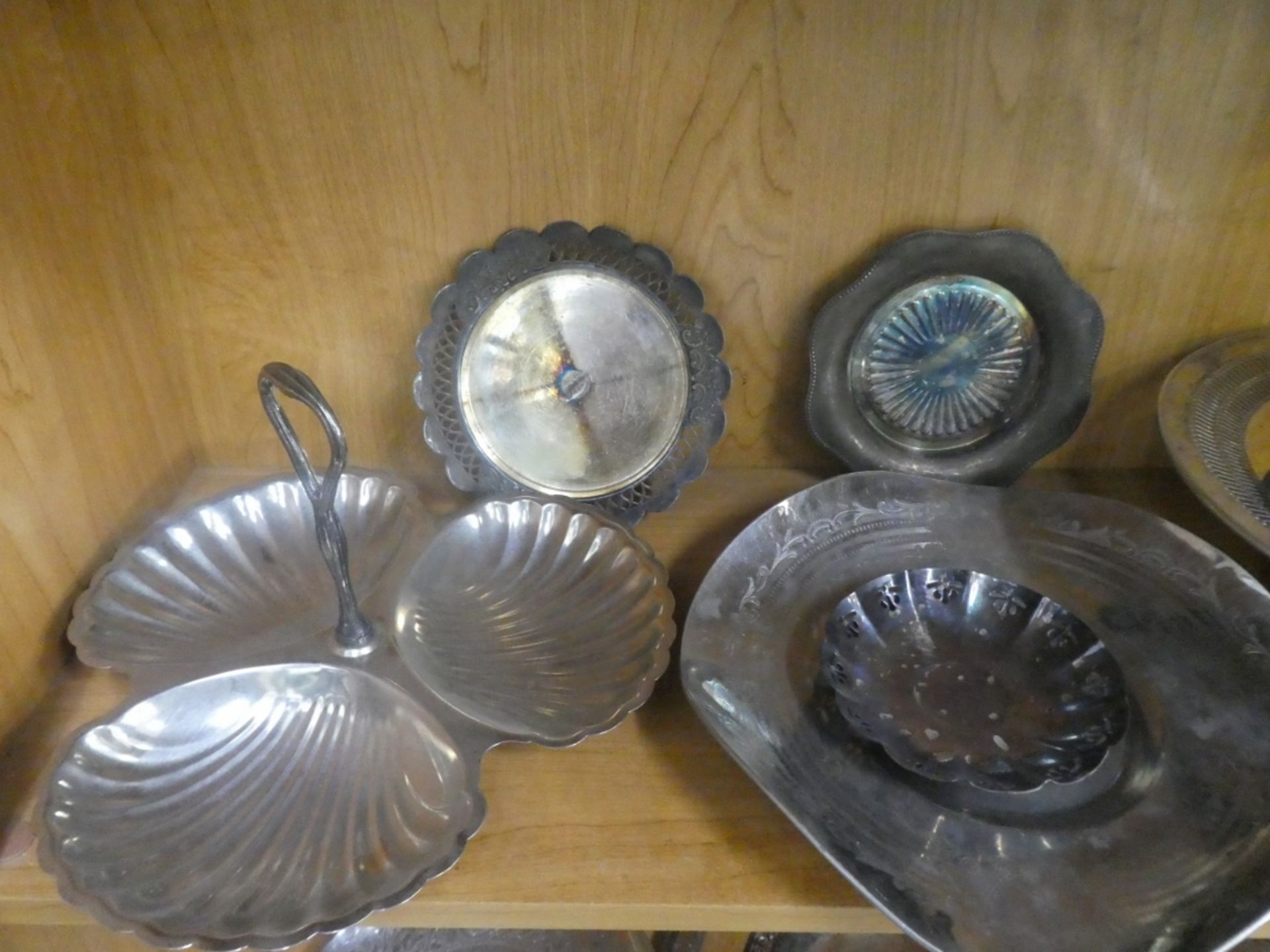 2 SHELVES OF SILVERPLATE - Image 2 of 5